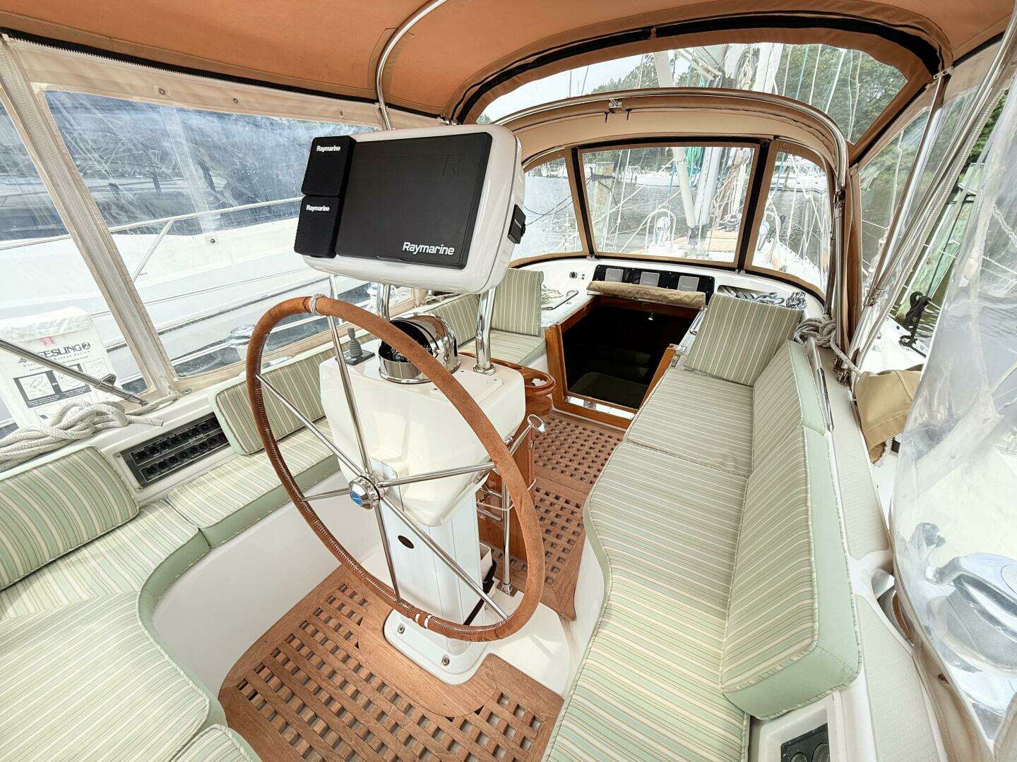 2008 Hylas 46 Center Cockpit - Image 20
