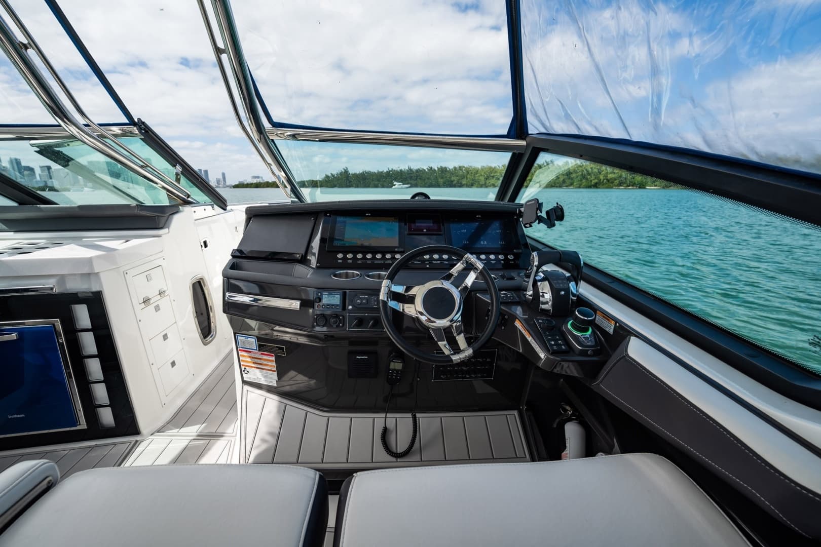 2021 Monterey 378SE Super Express - Image 32