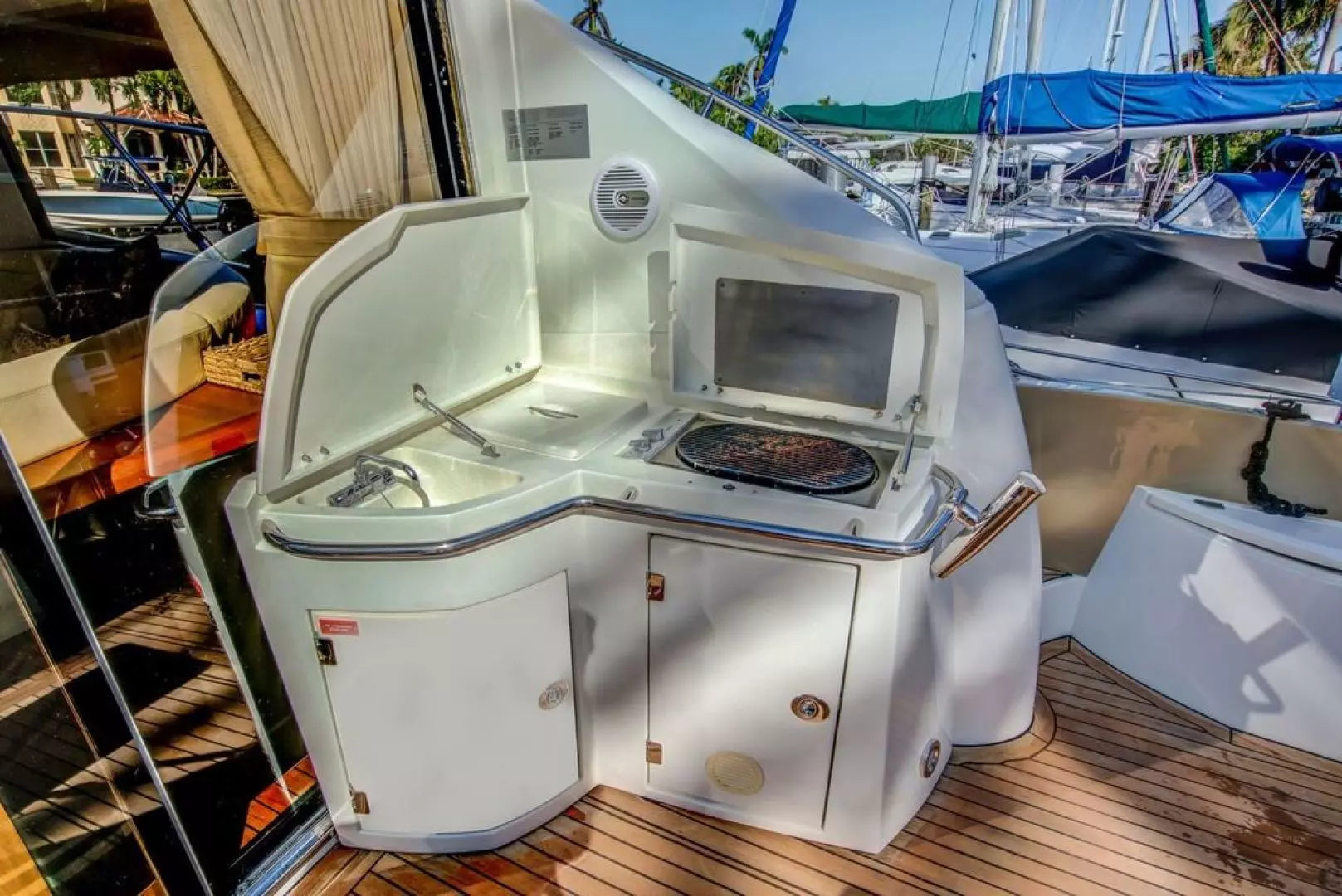 2010 Sunseeker Predator - Image 9