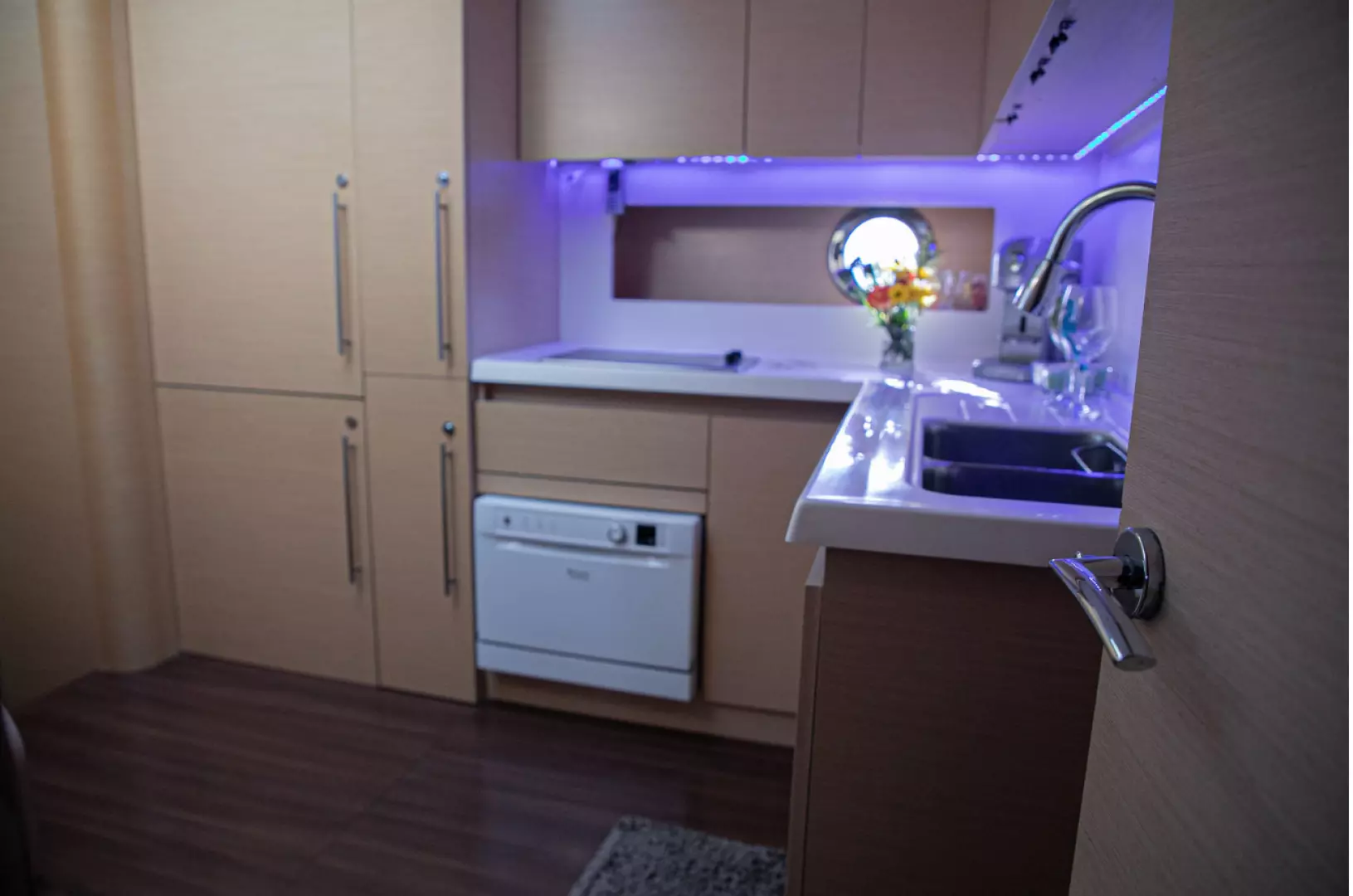 2010 Beneteau Monte Carlo 47 - Image 21