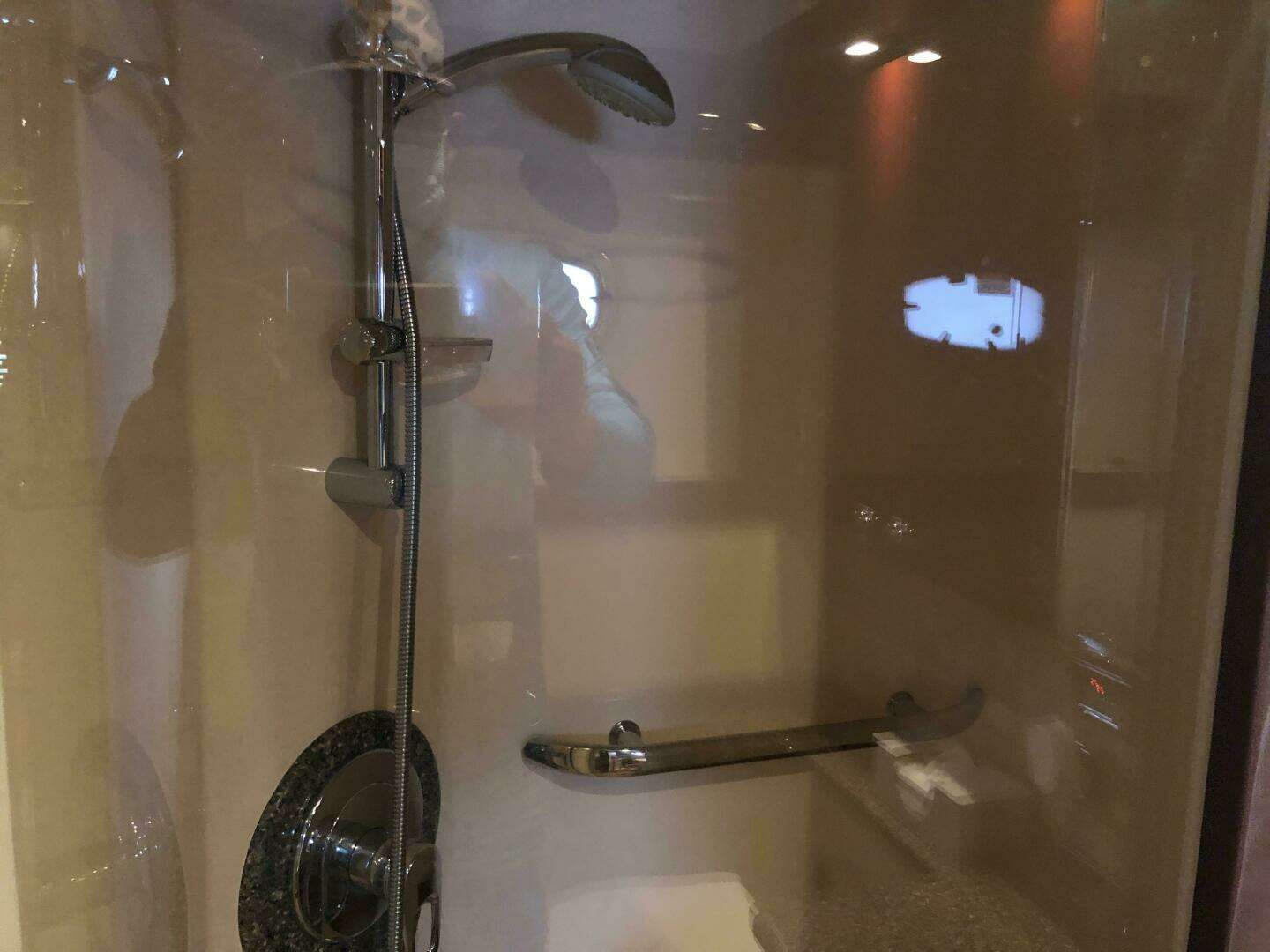 2008 Sea Ray 55 Sundancer - Image 37