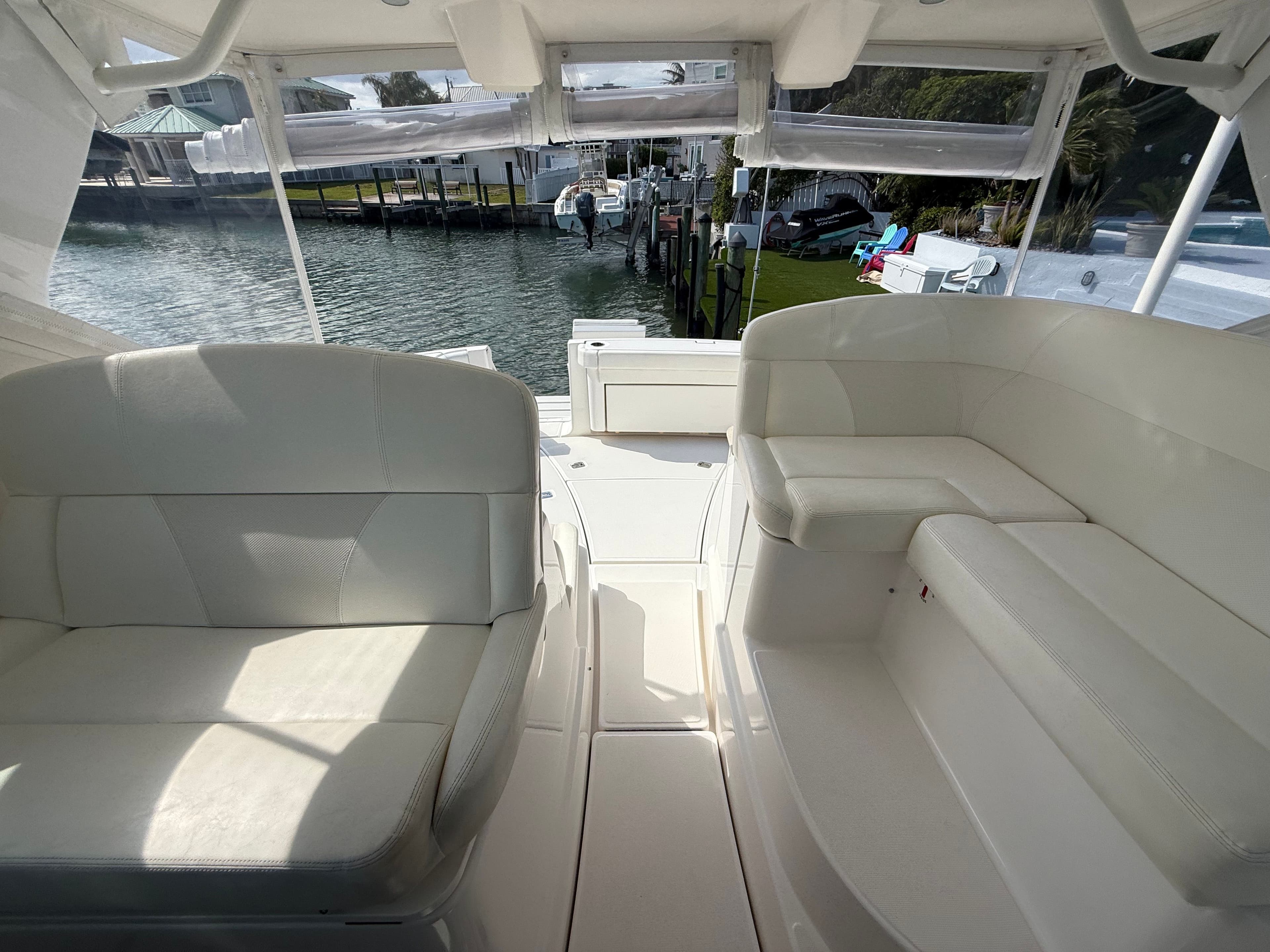 2007 TIARA YACHTS 3000 OPEN - Image 37