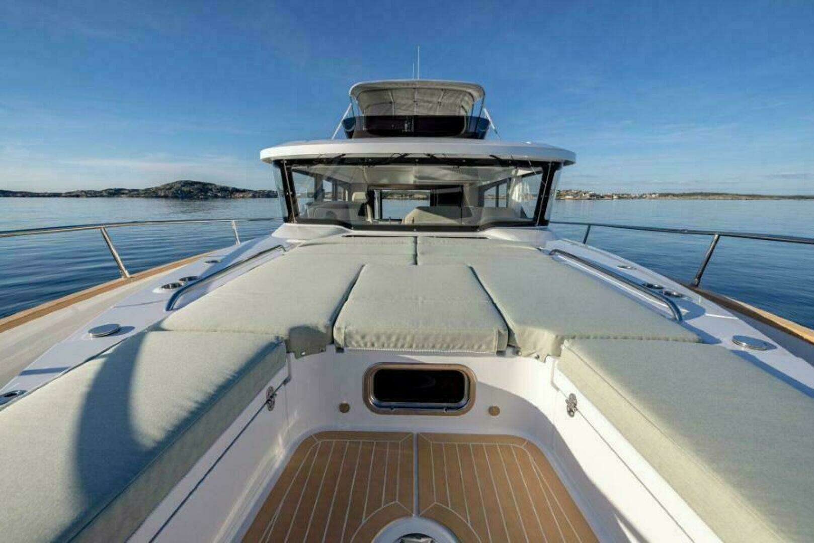 2027 Nimbus 495 Flybridge - Image 25