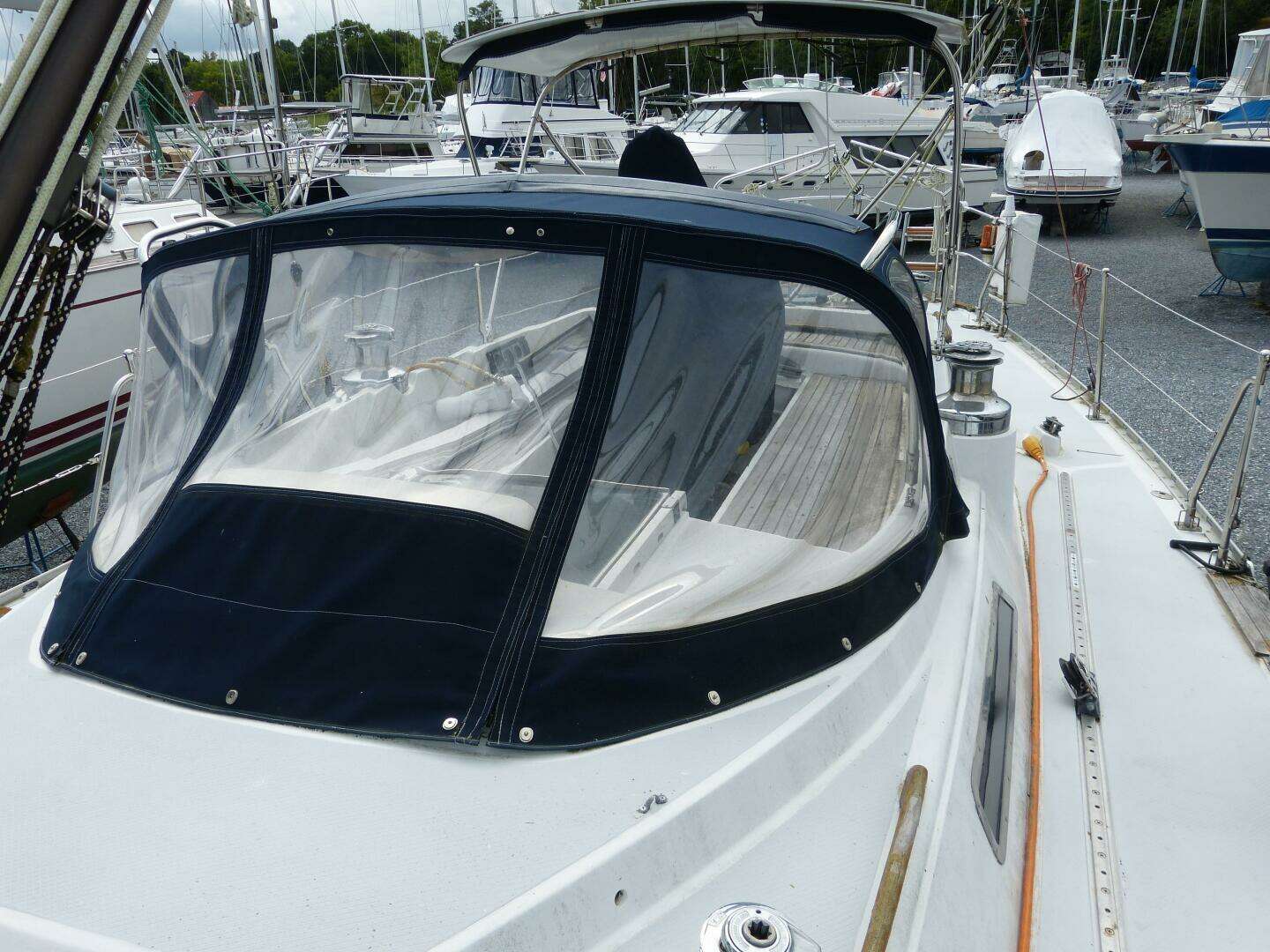 1990 Hylas 44 - Image 15