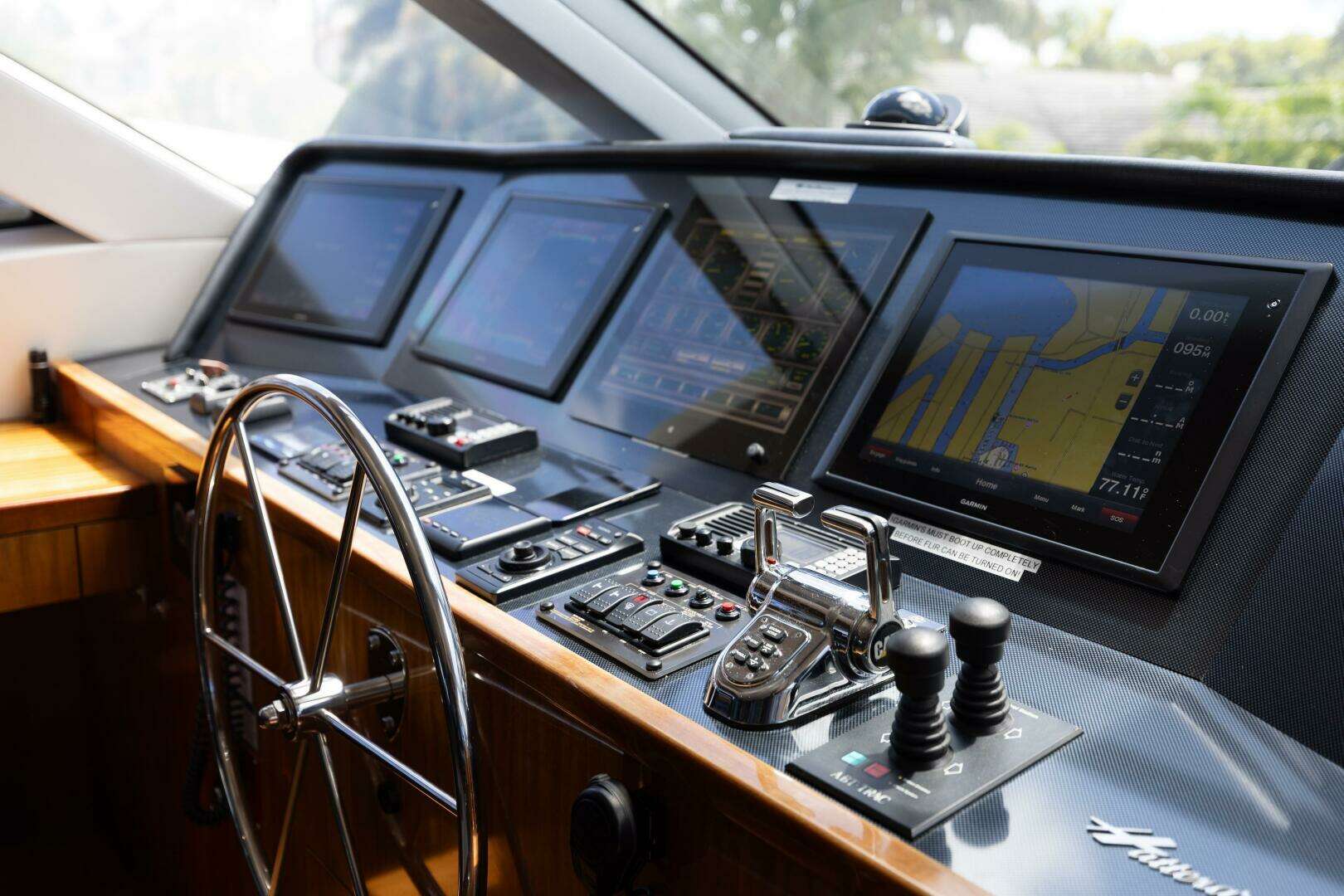 2014 Hatteras 80 - Image 67