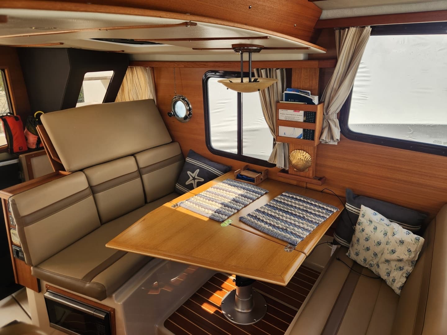 2019 Ranger Tugs R-31 CB - Image 41