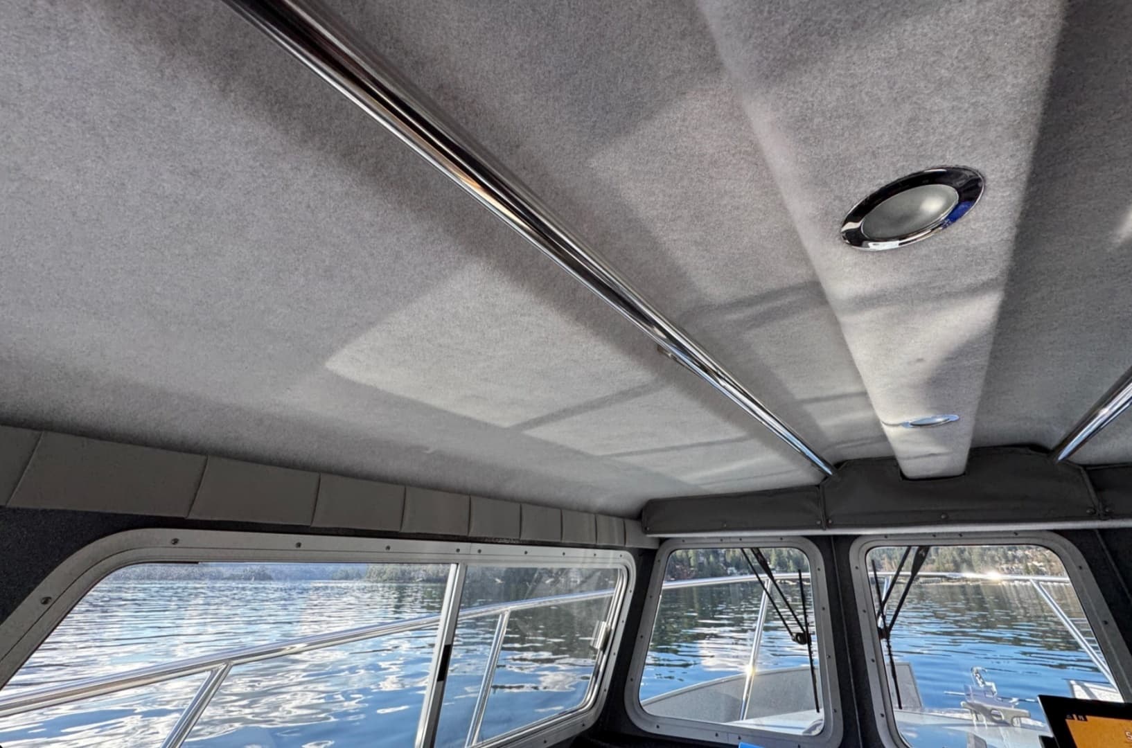 2018 KingFisher 2725 Weekender - Image 19