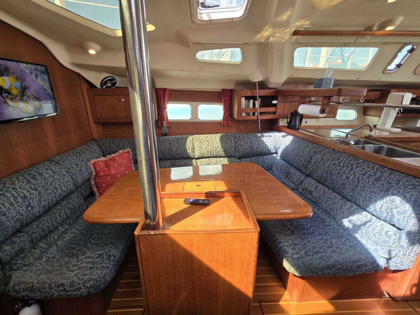 1998 Hunter 410 - Image 36
