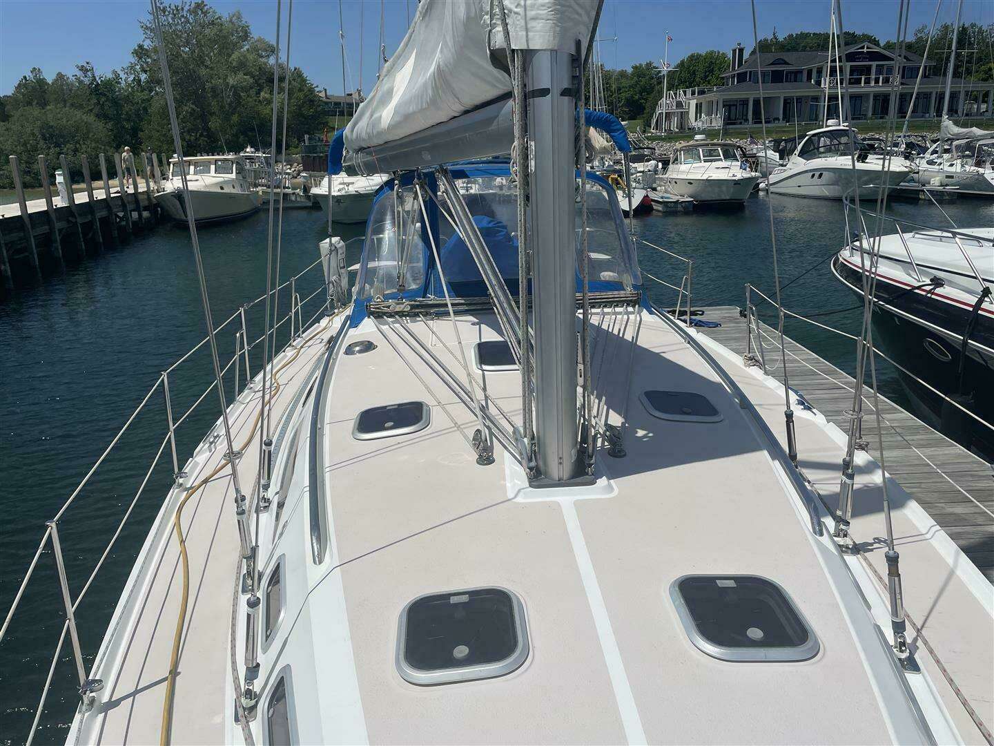 1997 Catalina — - Image 33