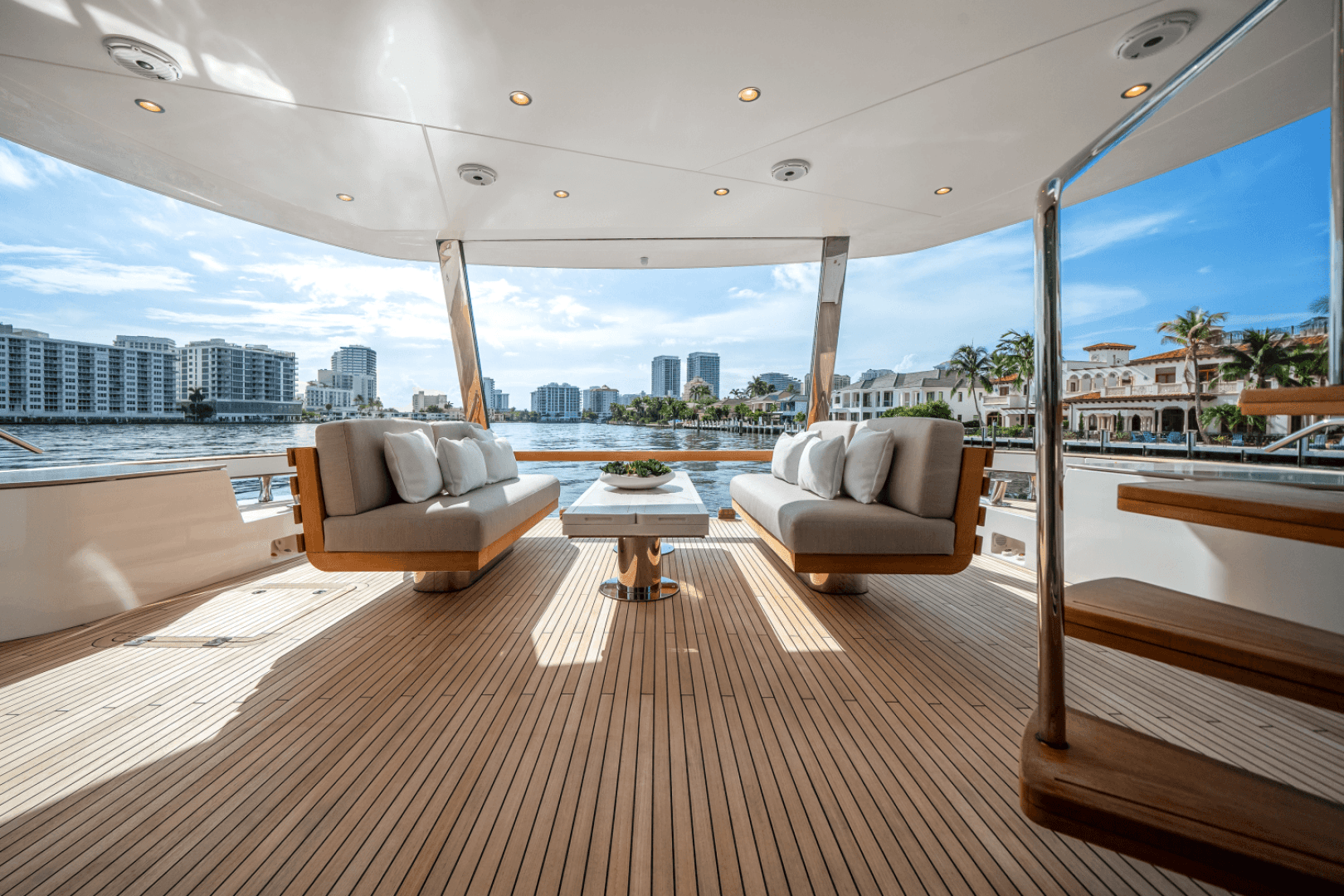 2026 Azimut Magellano 25M - Image 15