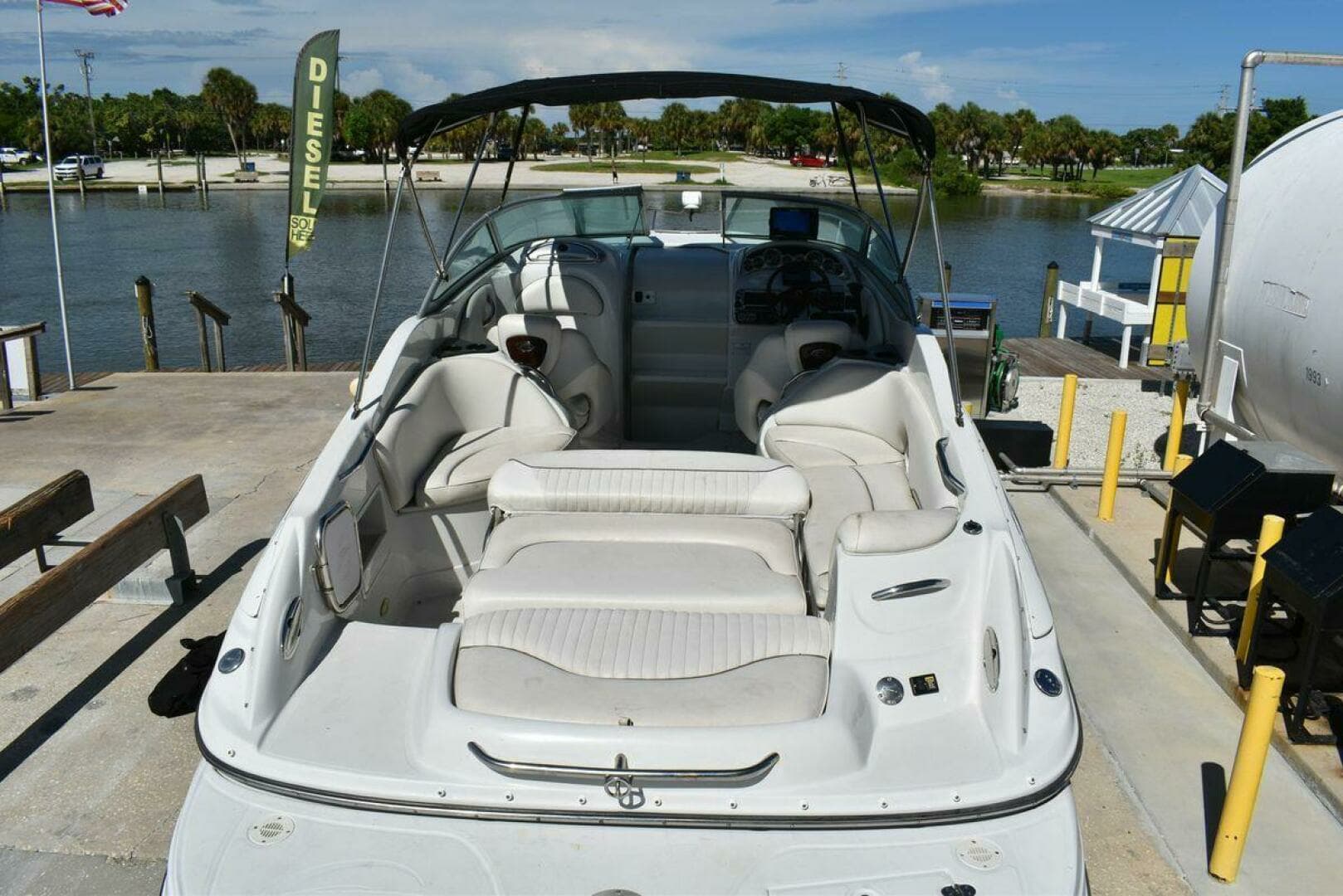 2005 Crownline 275 CCR - Image 8