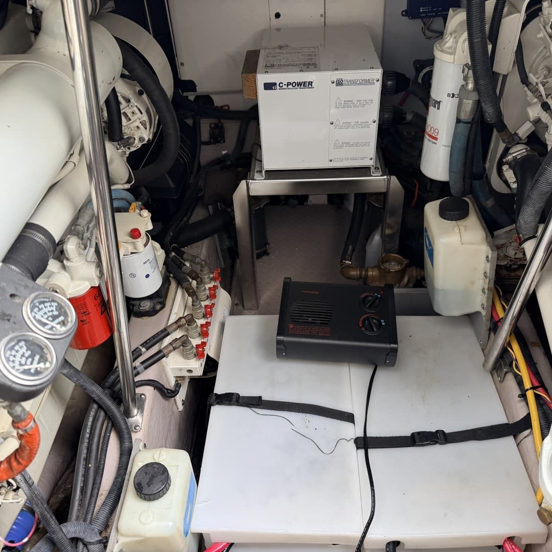 2003 Sea Ray 450 Express Bridge - Image 33