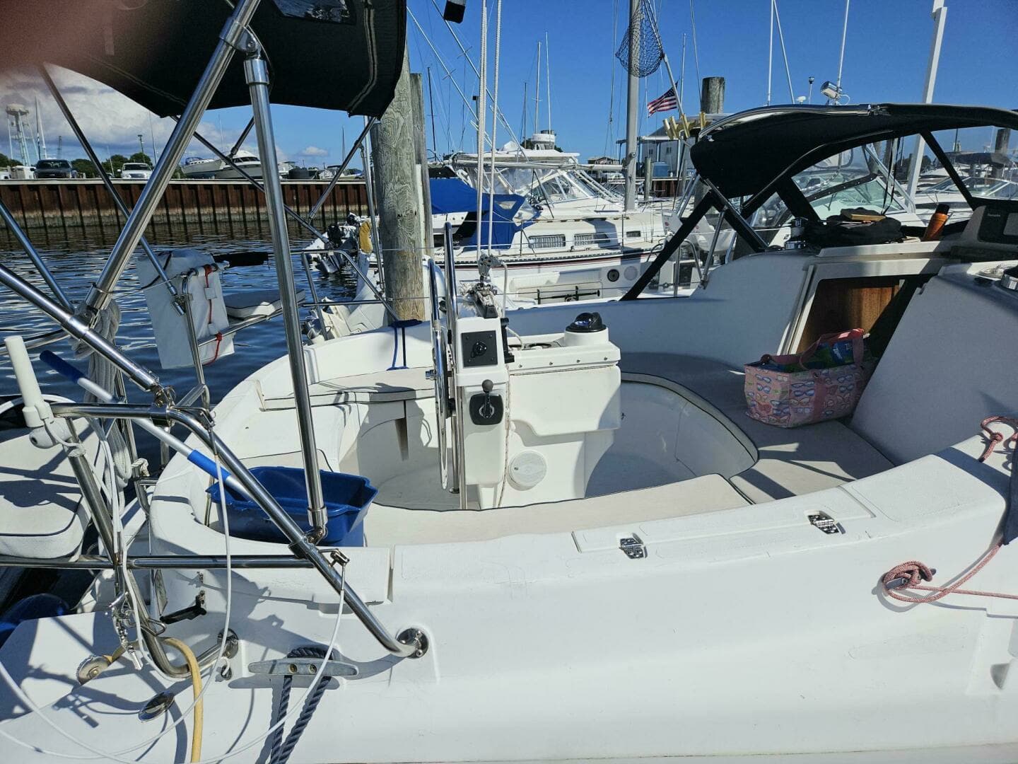 1996 Hunter 336 - Image 21