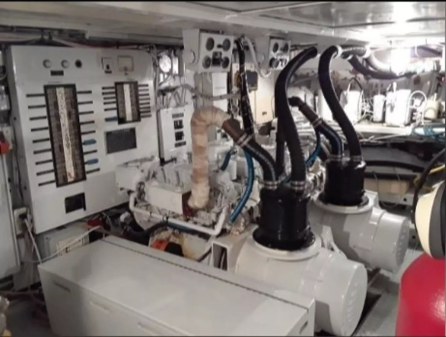 1965 Burger Cockpit Flybridge Motor Yacht - Image 50