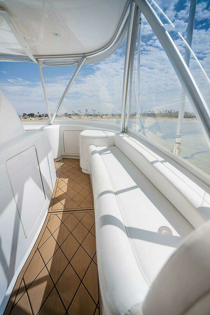 2014 Viking Viking 66 Convertible - Image 31