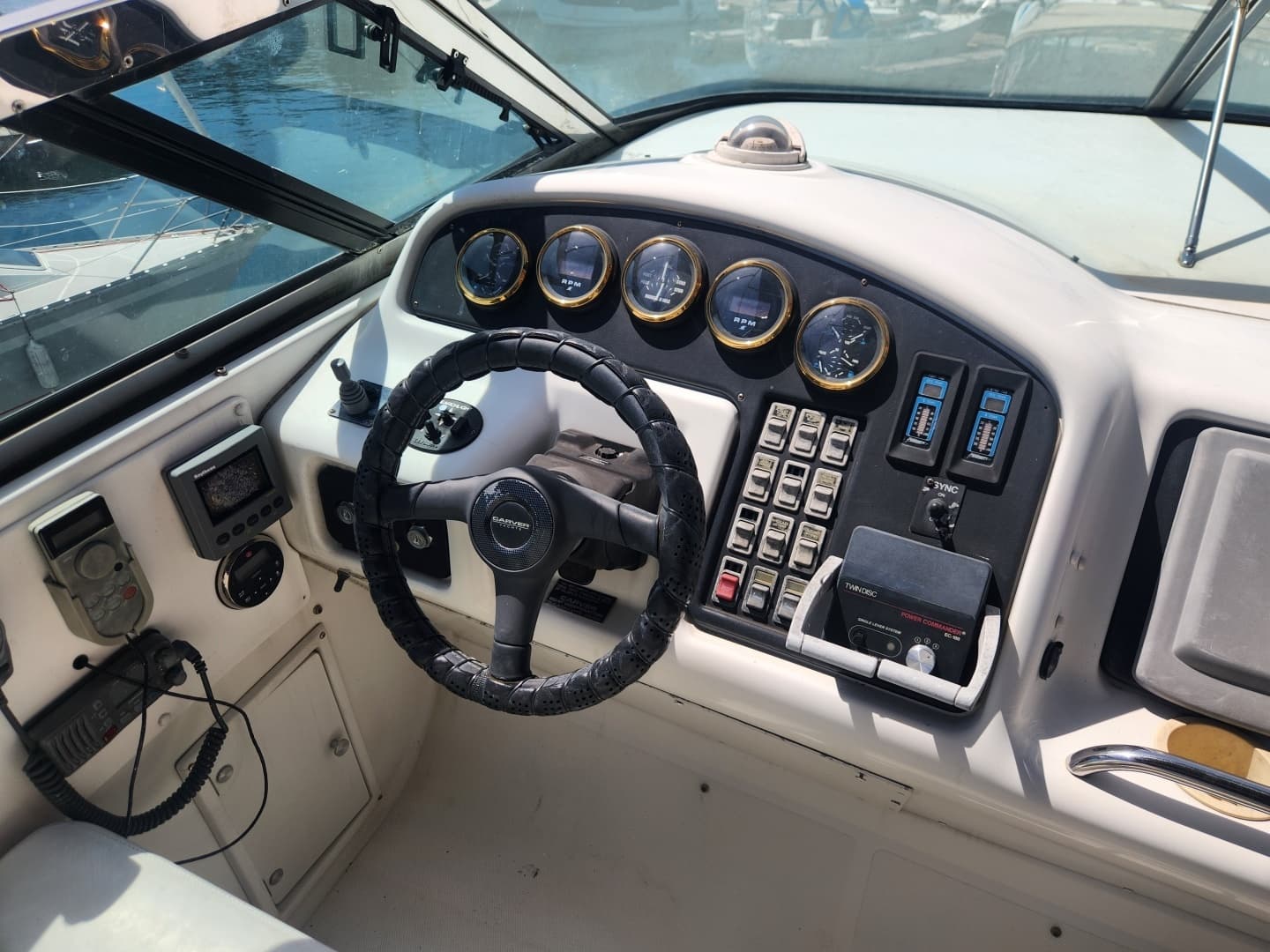1998 Carver Voyager Pilothouse - Image 49