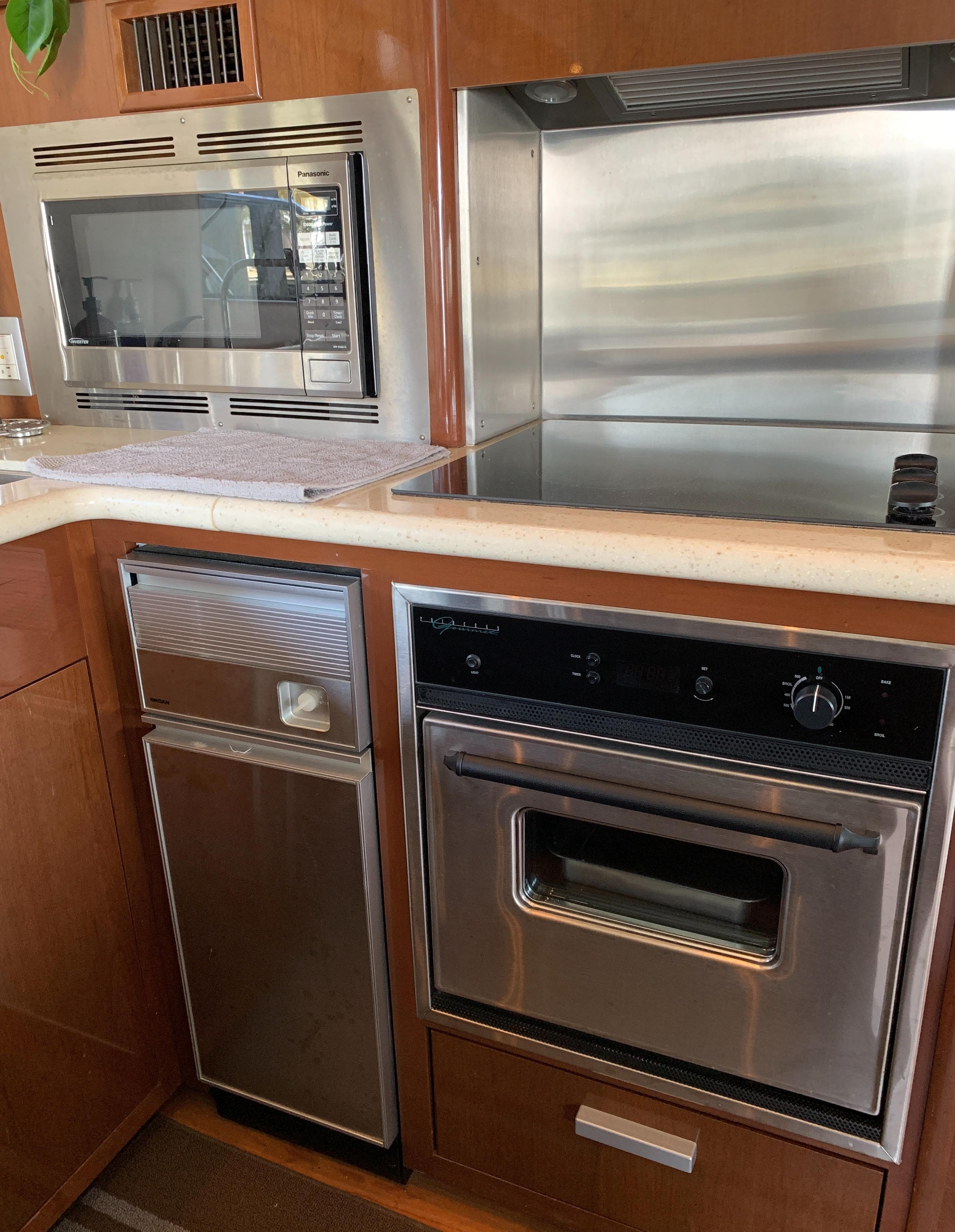 2007 Carver 56 Voyager - 79