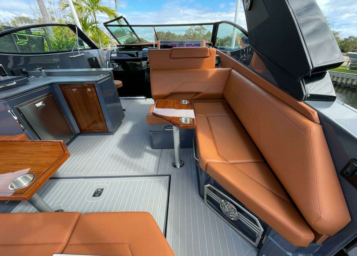 2023 Cruisers Yachts 38 GLS - Image 42
