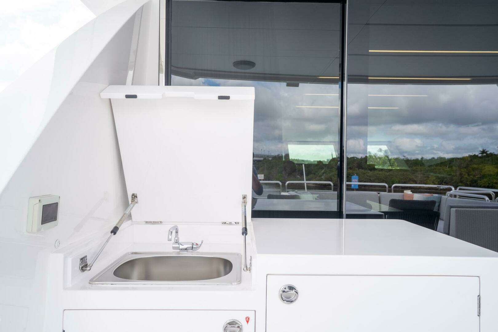 2023 Horizon 80FD - Image 20
