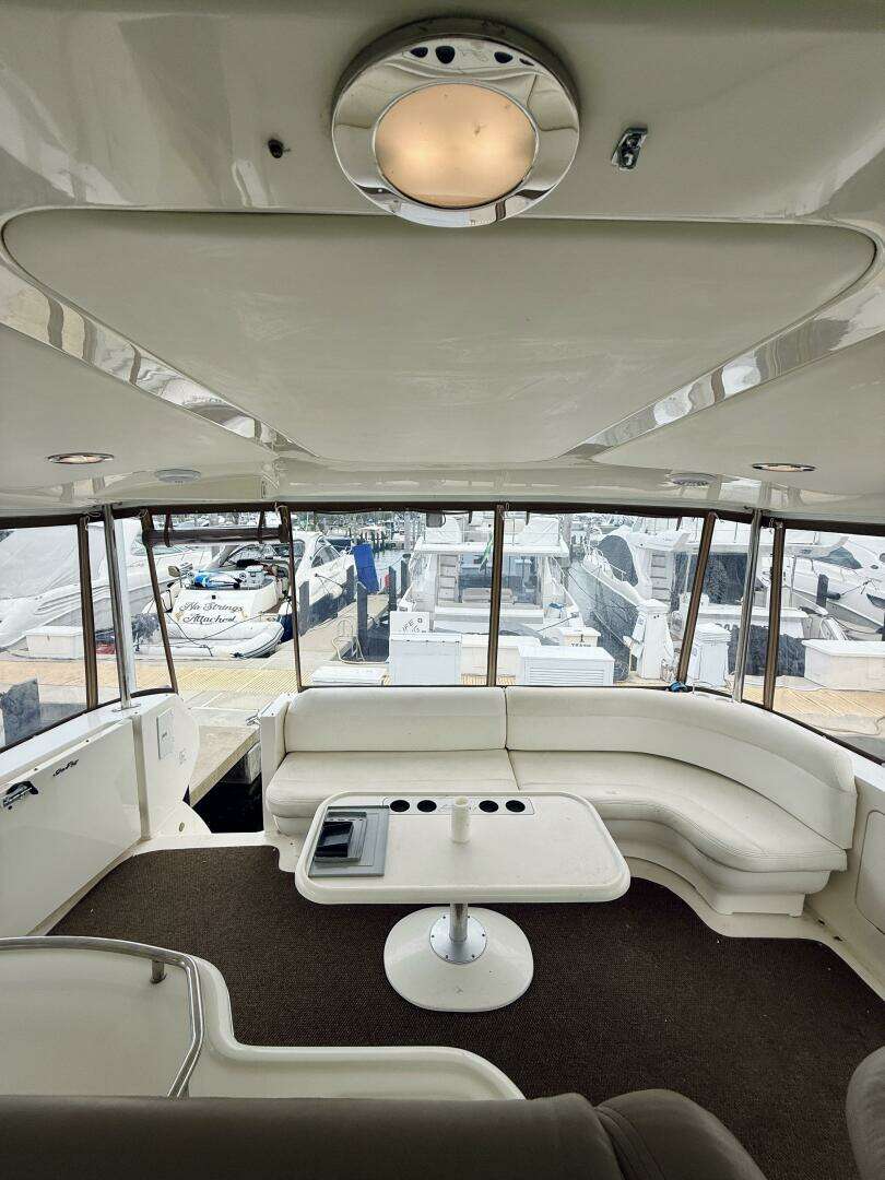 2003 Sea Ray 480 Motor Yacht - Image 30