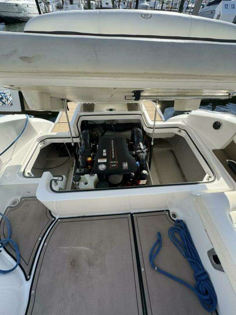 2014 Cobalt R-5 - Image 24