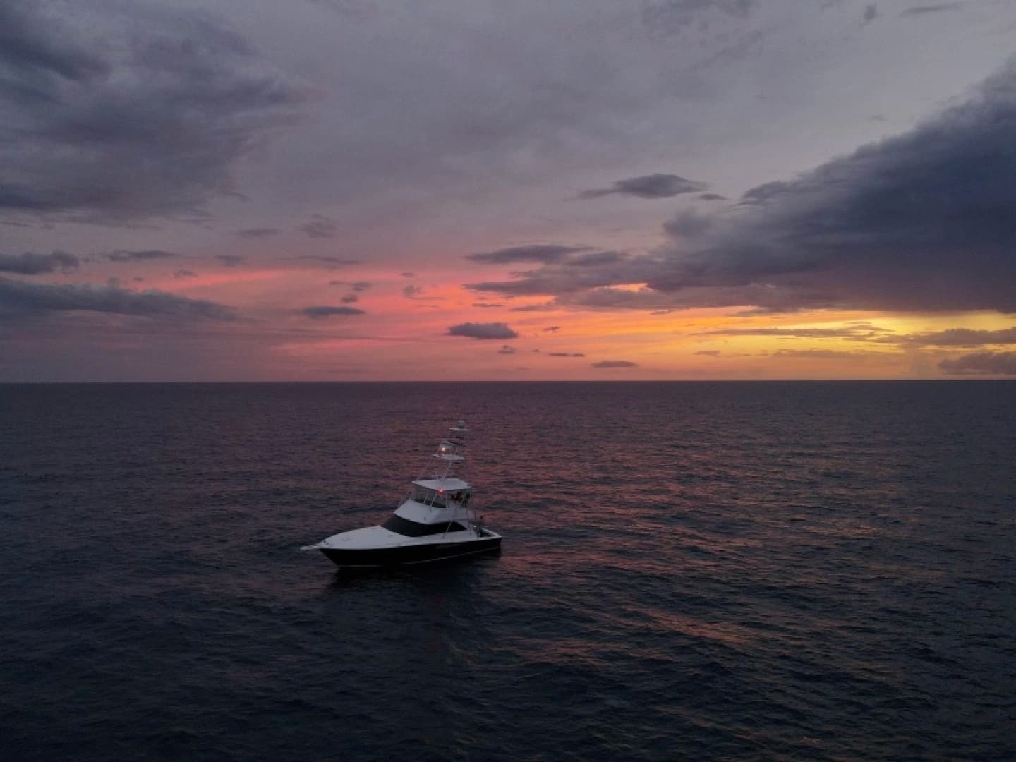 2003 Viking 45 Convertible - Image 51