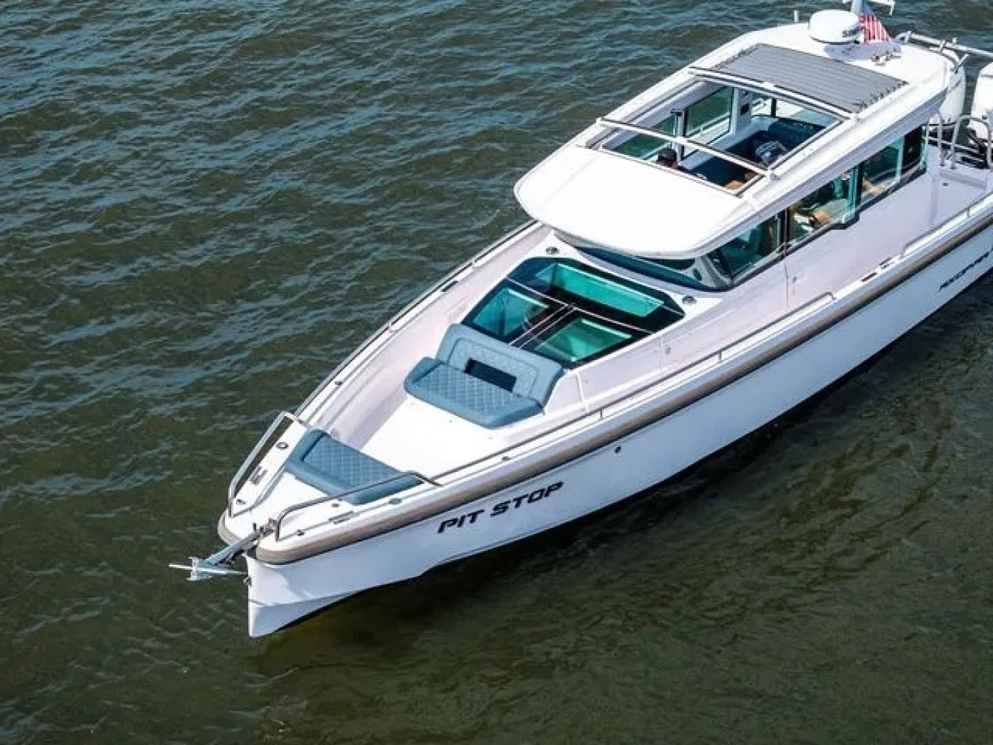 2022 Axopar 37 XC CROSS CABIN - Image 47