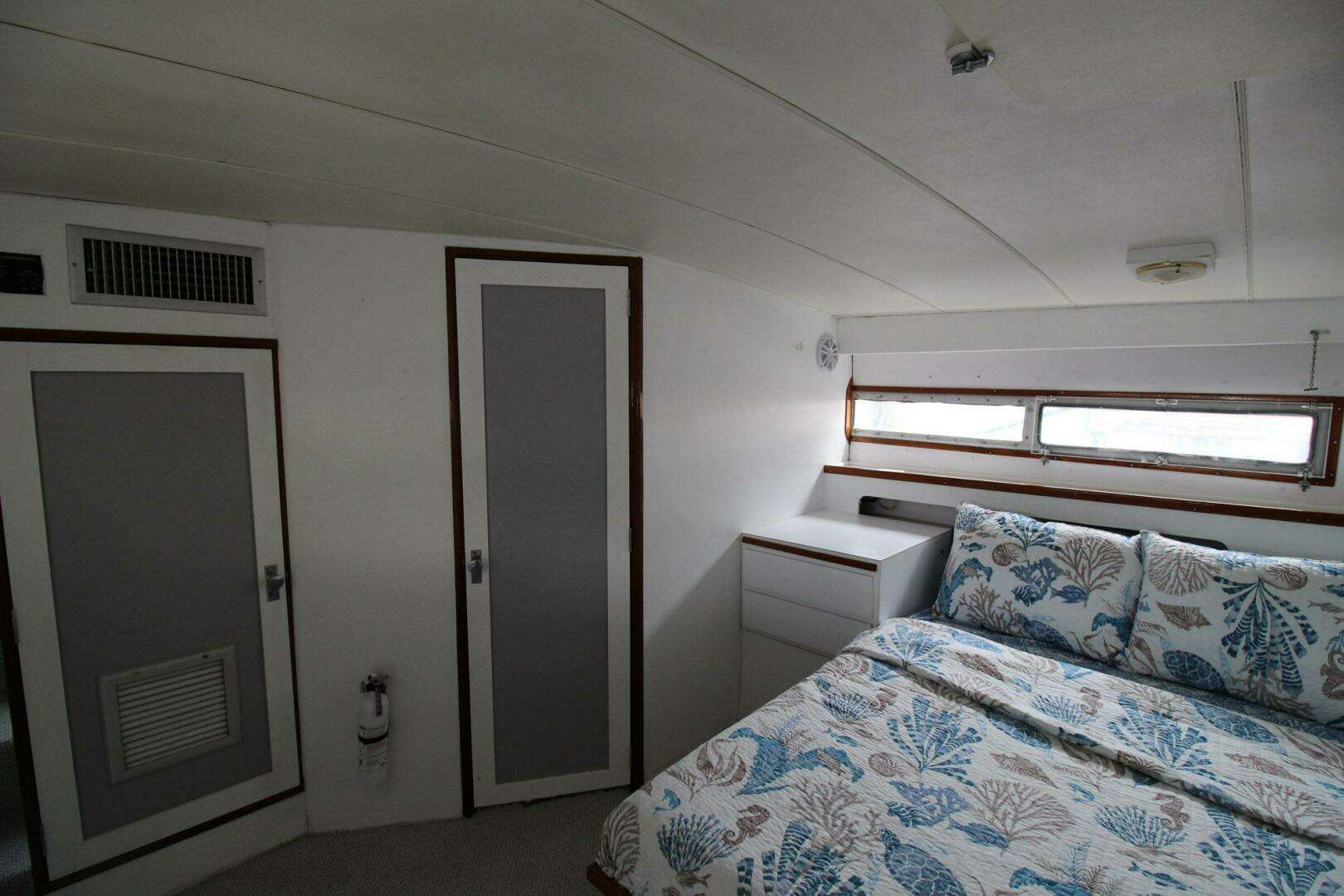 1974 Bertram 42 Motor Yacht - Image 18