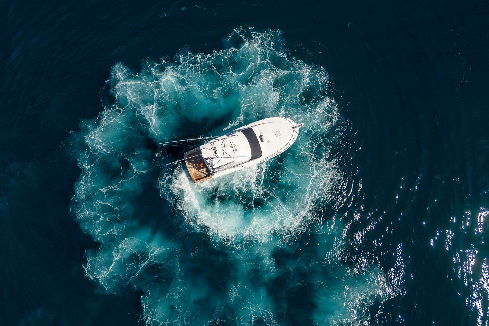 2009 Cabo 52 Flybridge - Image 12