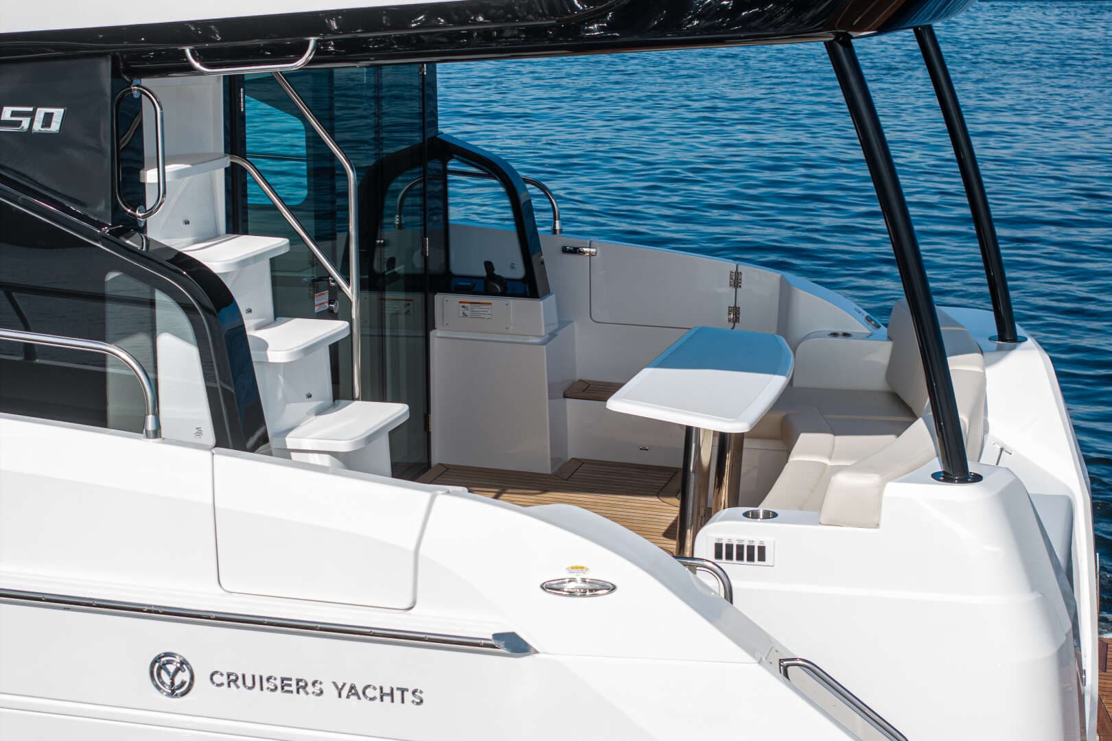 2026 Cruisers Yachts 50 FLY - Image 14