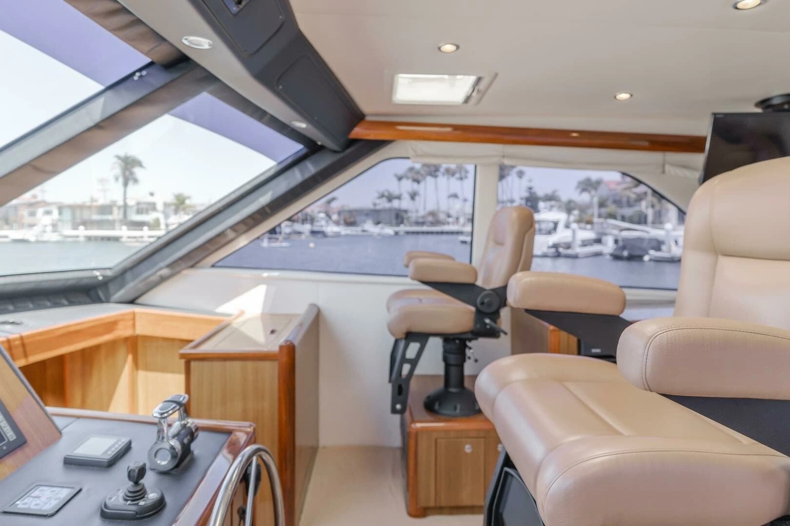 2008 Viking 52 Sport Coupe - Image 9