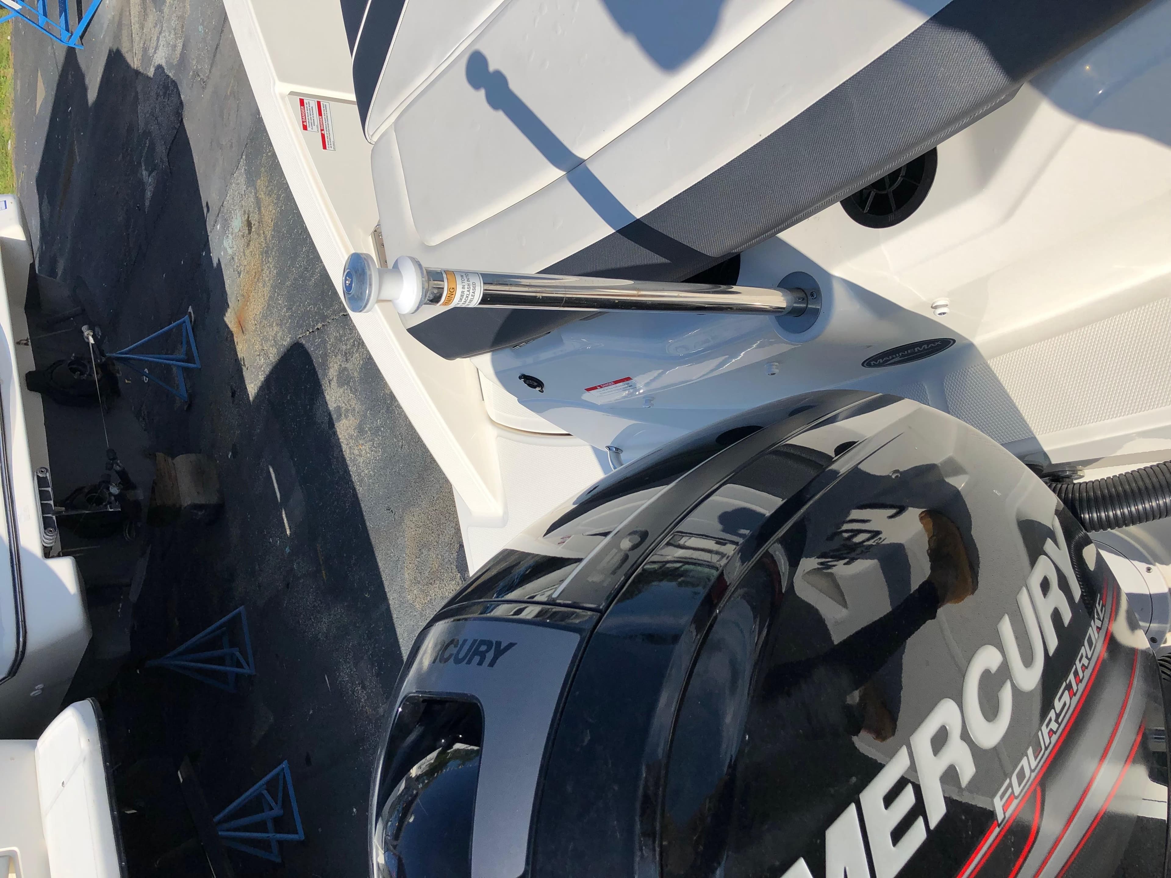 2017 Sea Ray 21 SPX boat with Mercury outboard motor.