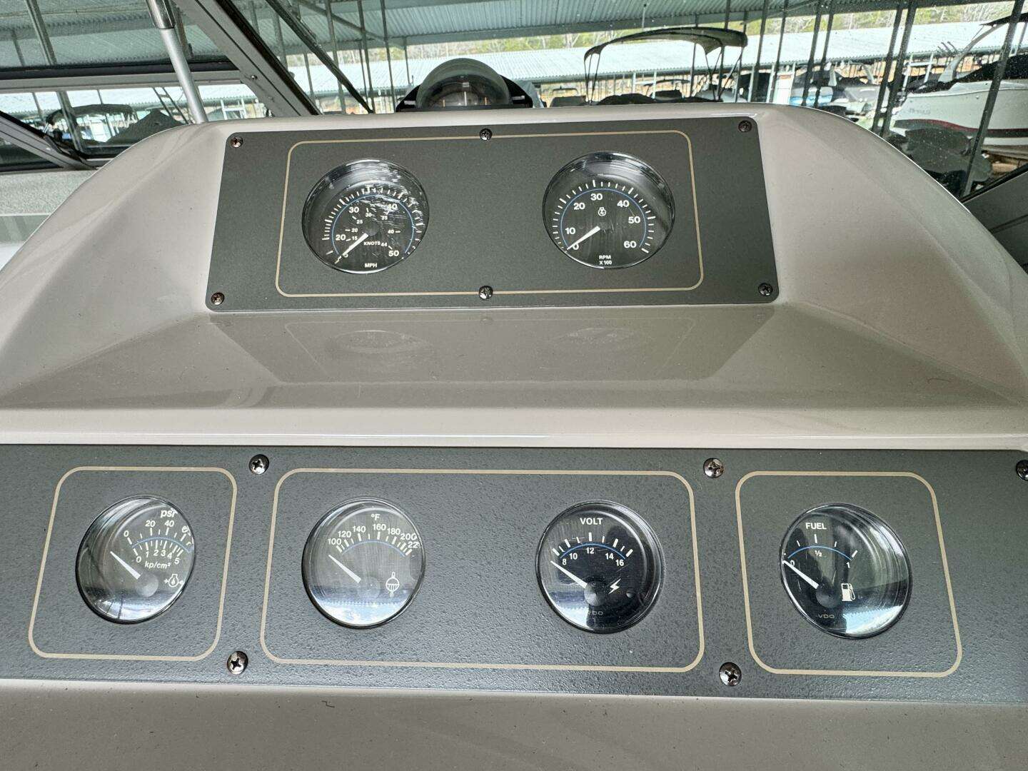 1994 Chaparral Signature 27 Cabin Cruiser - Image 22