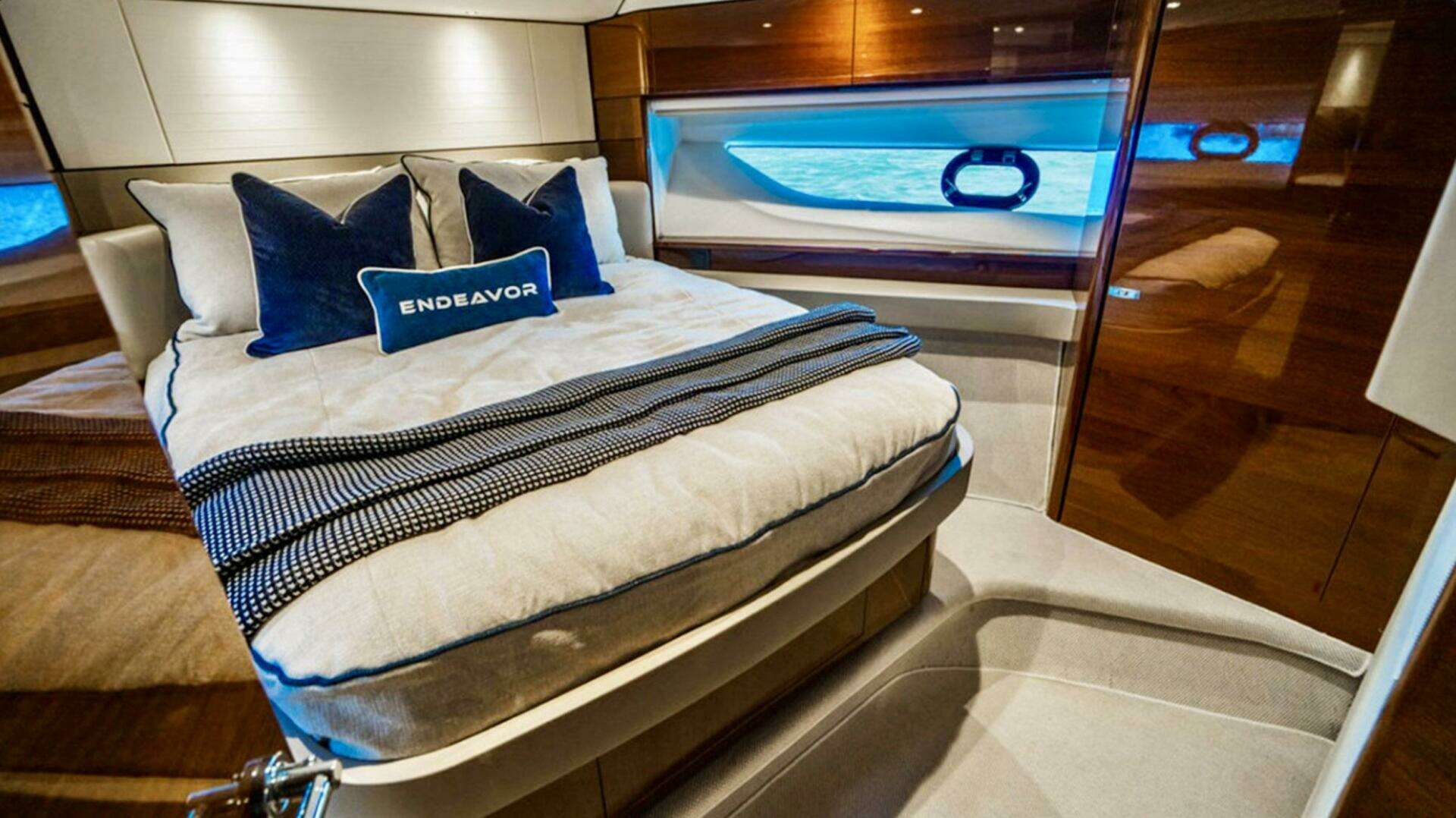2019 Princess F55 - Image 18