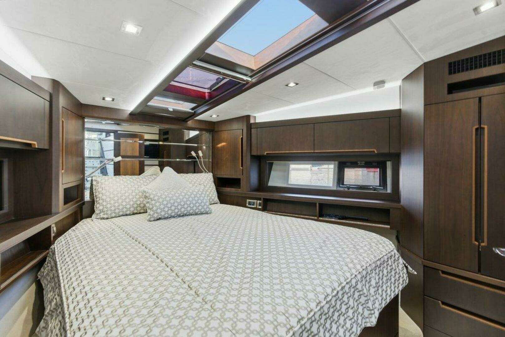 2017 Galeon 560 Sky - Image 38