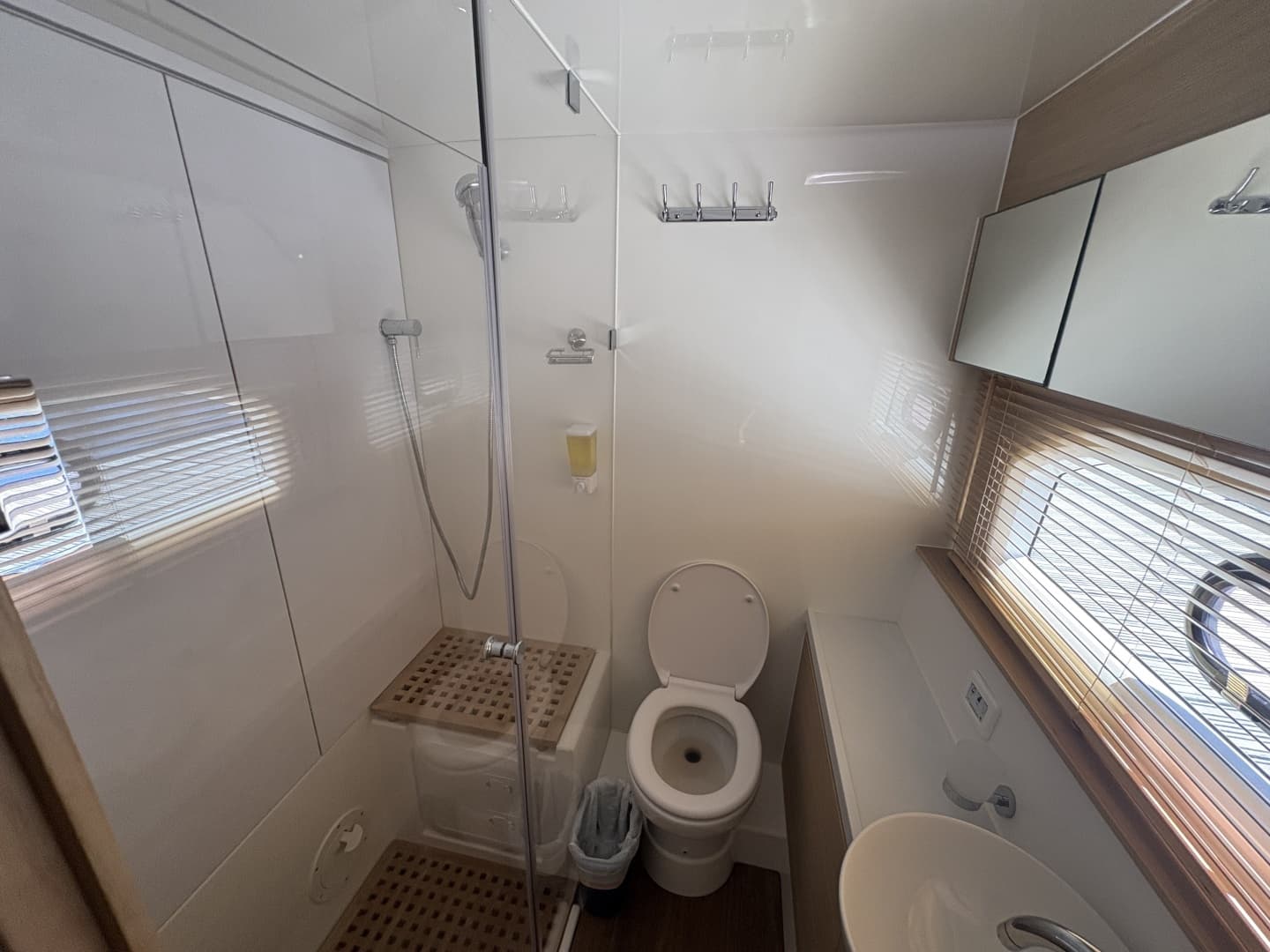 2022 Aquila 44 - Image 25