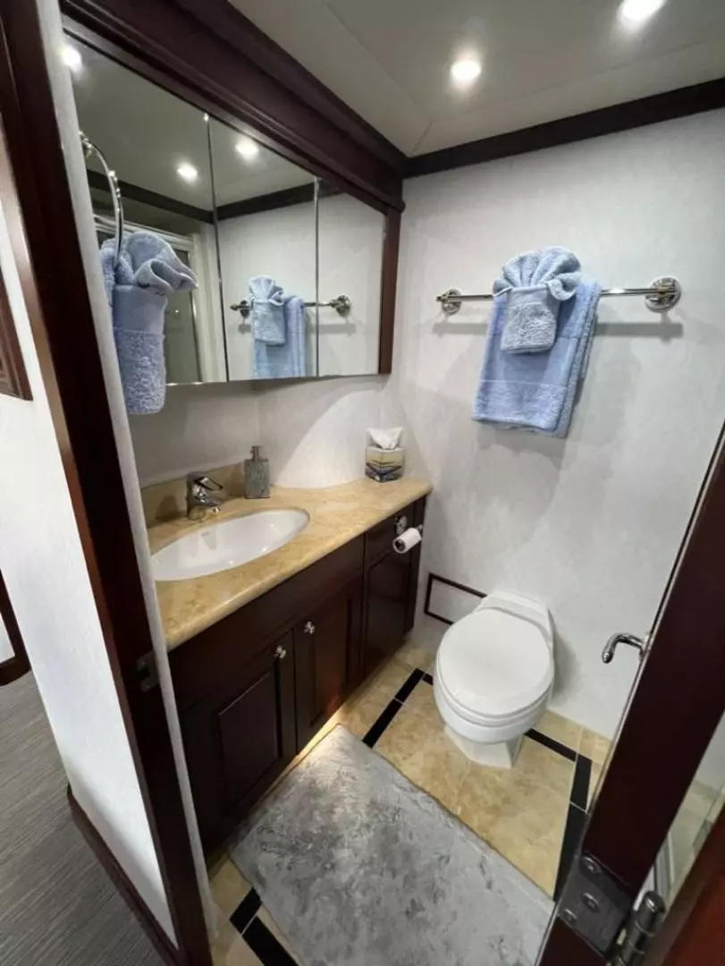 2006 Pacific Mariner — - Image 38