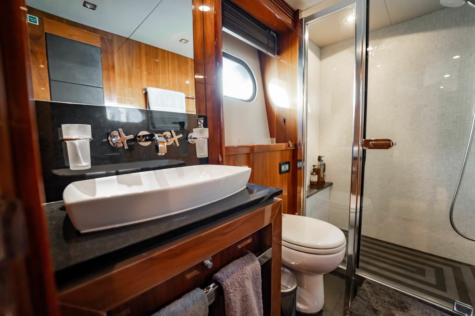 2010 Sunseeker 34 Metre Yacht - Image 64