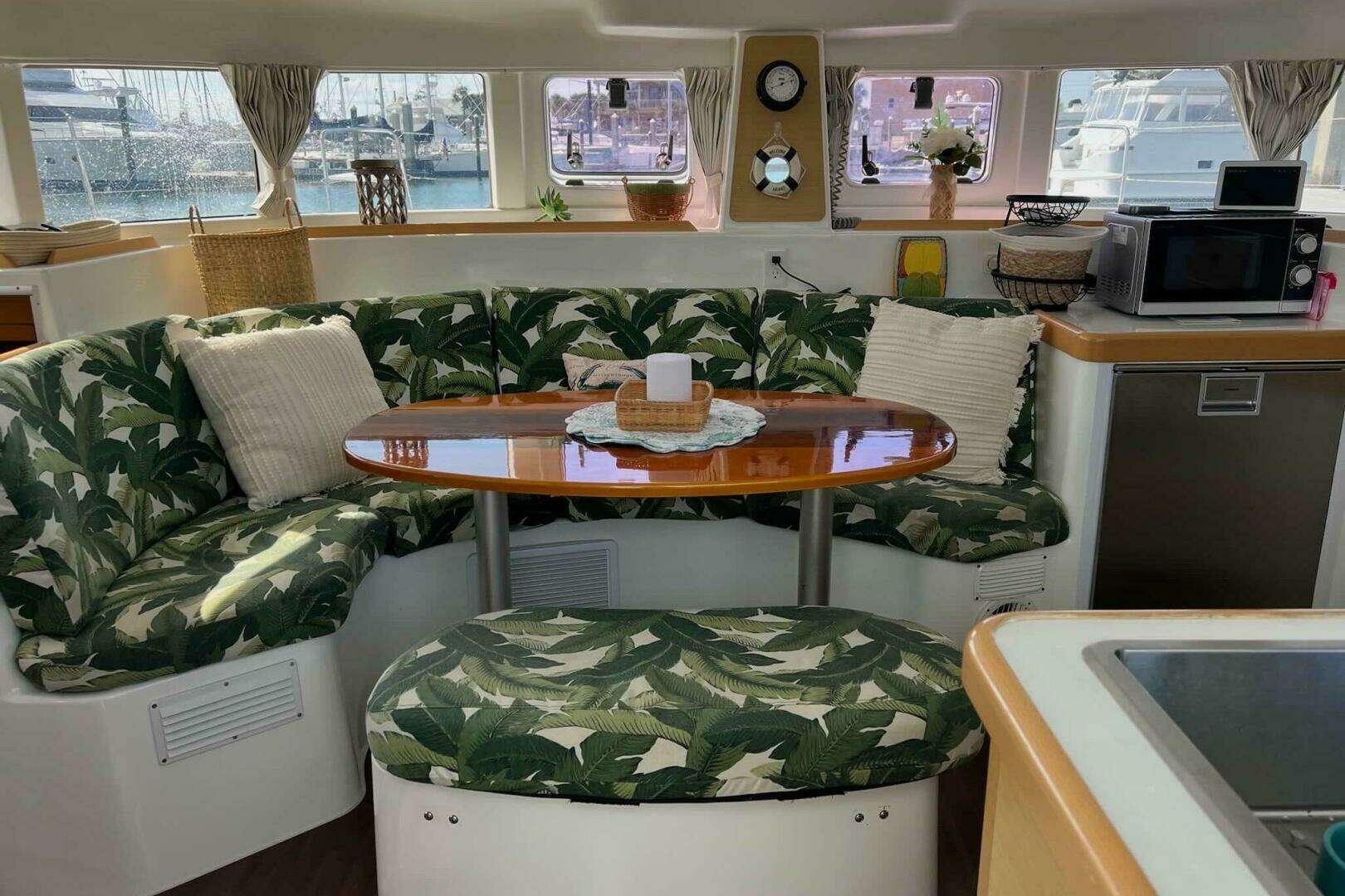 2012 Lagoon 380 S2 - Image 3