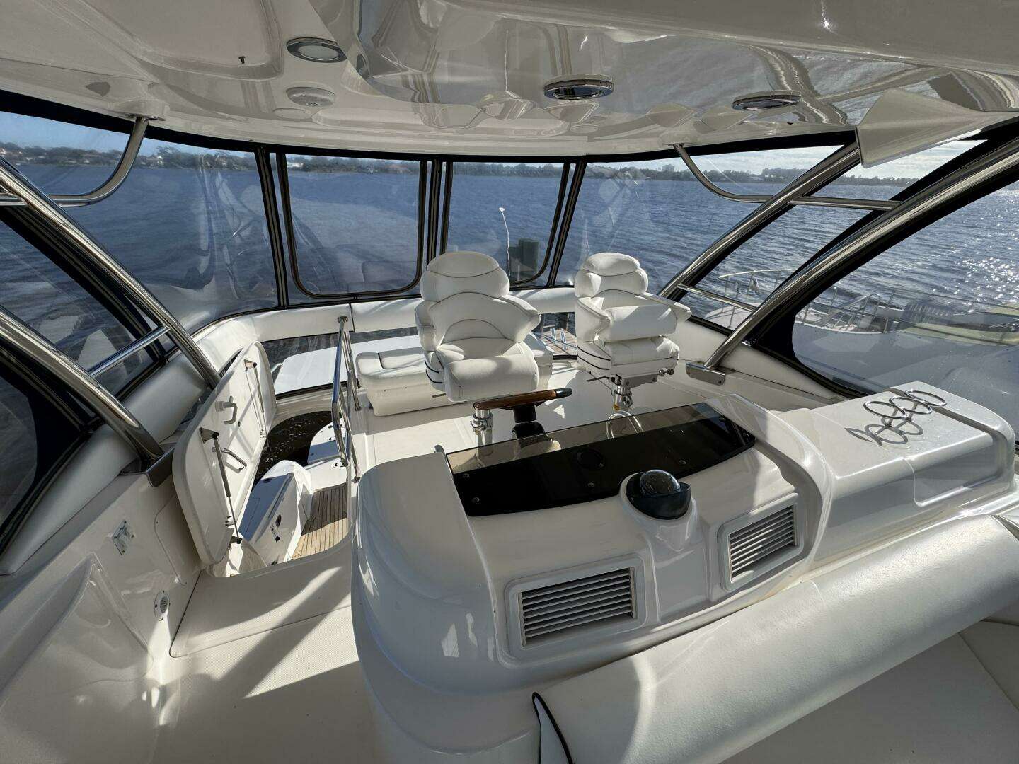 2007 Sea Ray 58 Sedan Bridge - Image 17