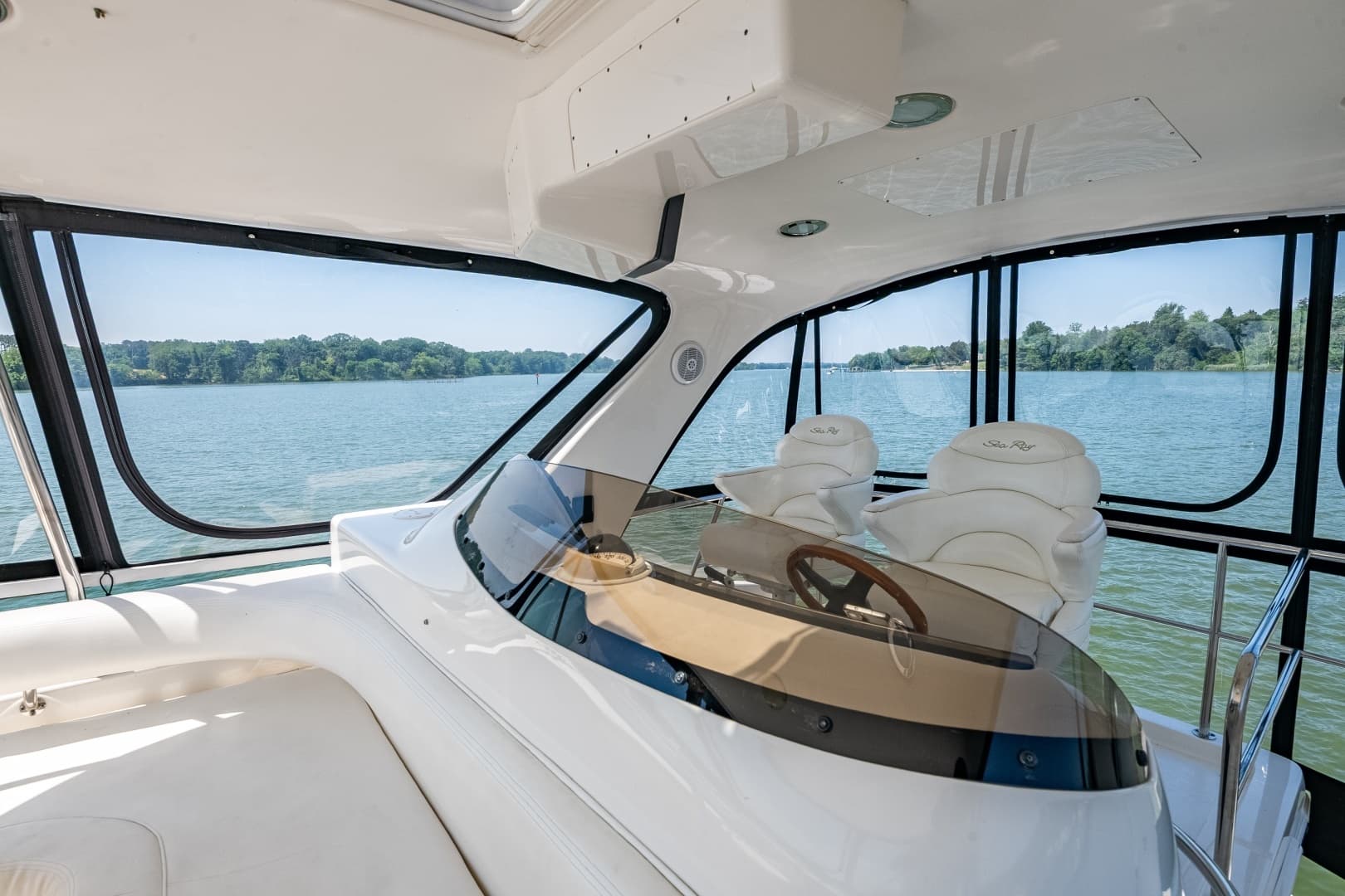 2003 Sea Ray 480 Sedan Bridge - Image 44
