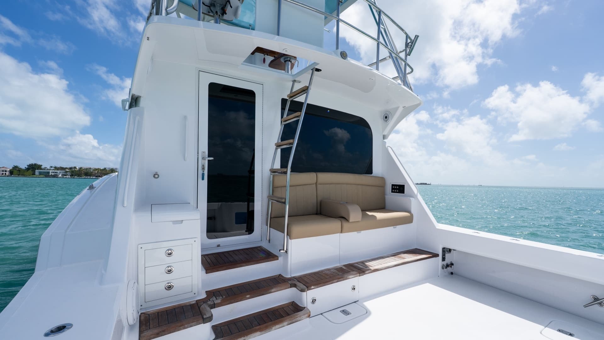 2000 Hatteras 50 Convertible - Image 48