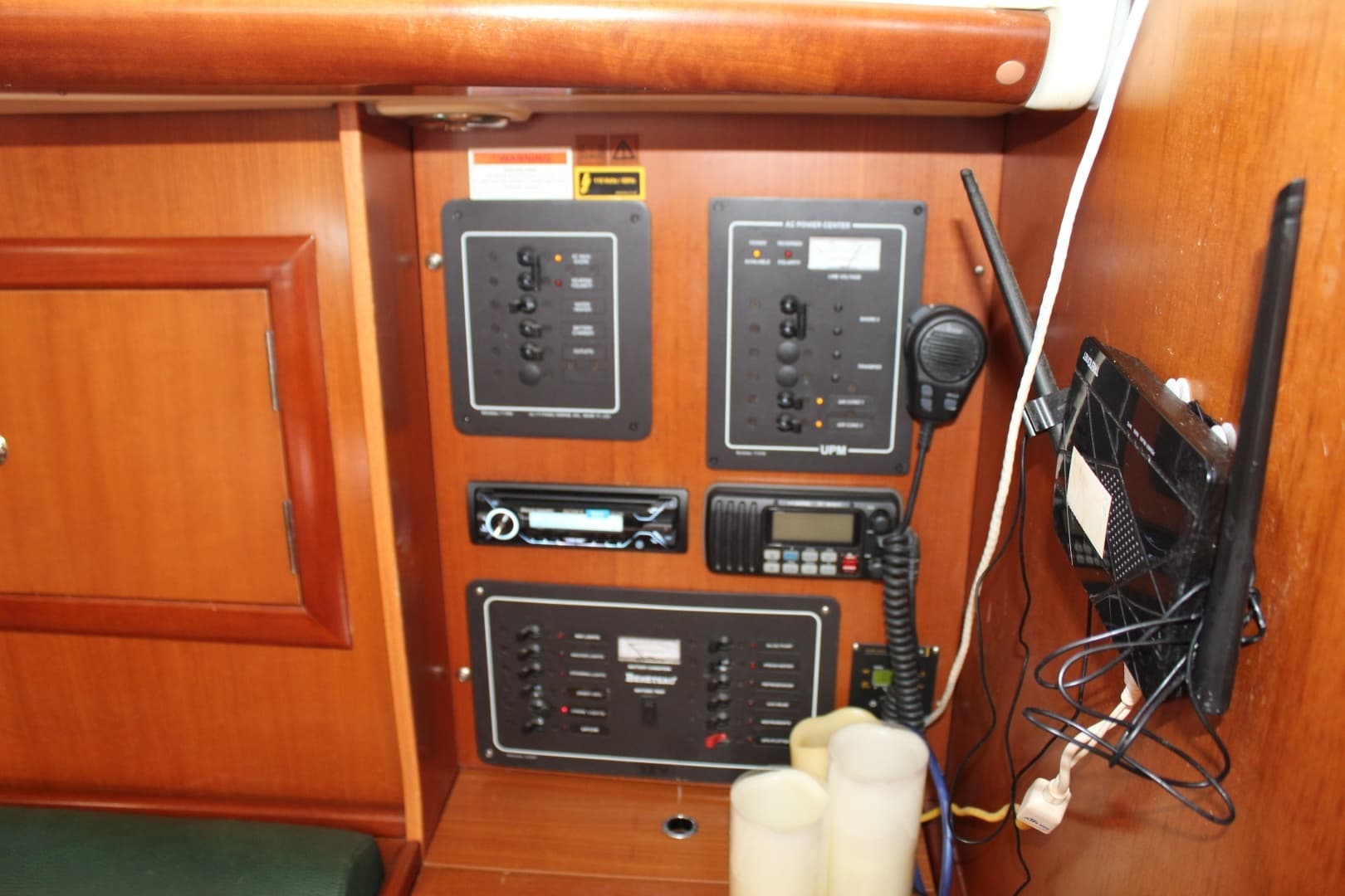 2007 Beneteau 323 - Image 25