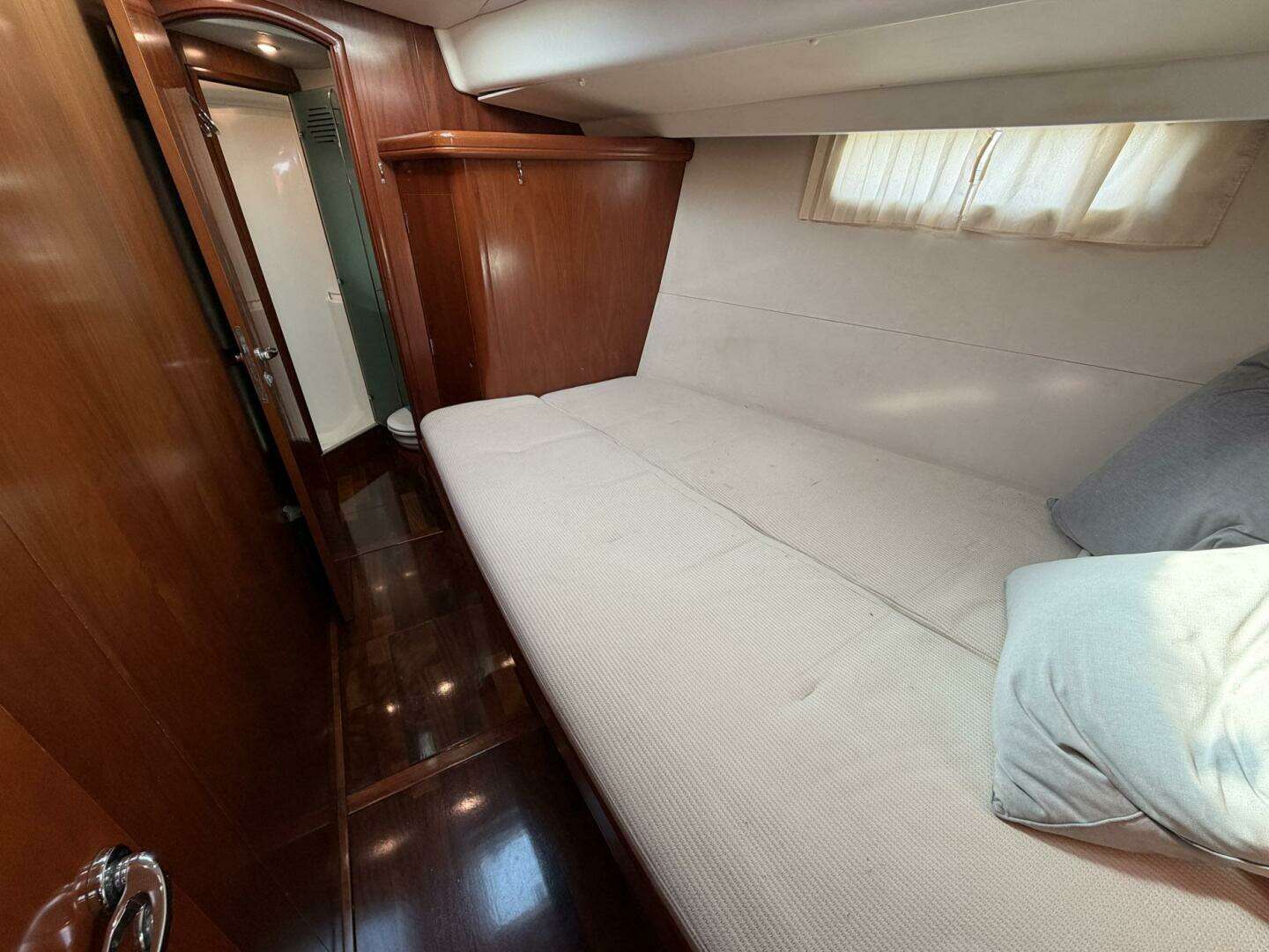 2004 Beneteau 57 Center Cockpit - Image 70