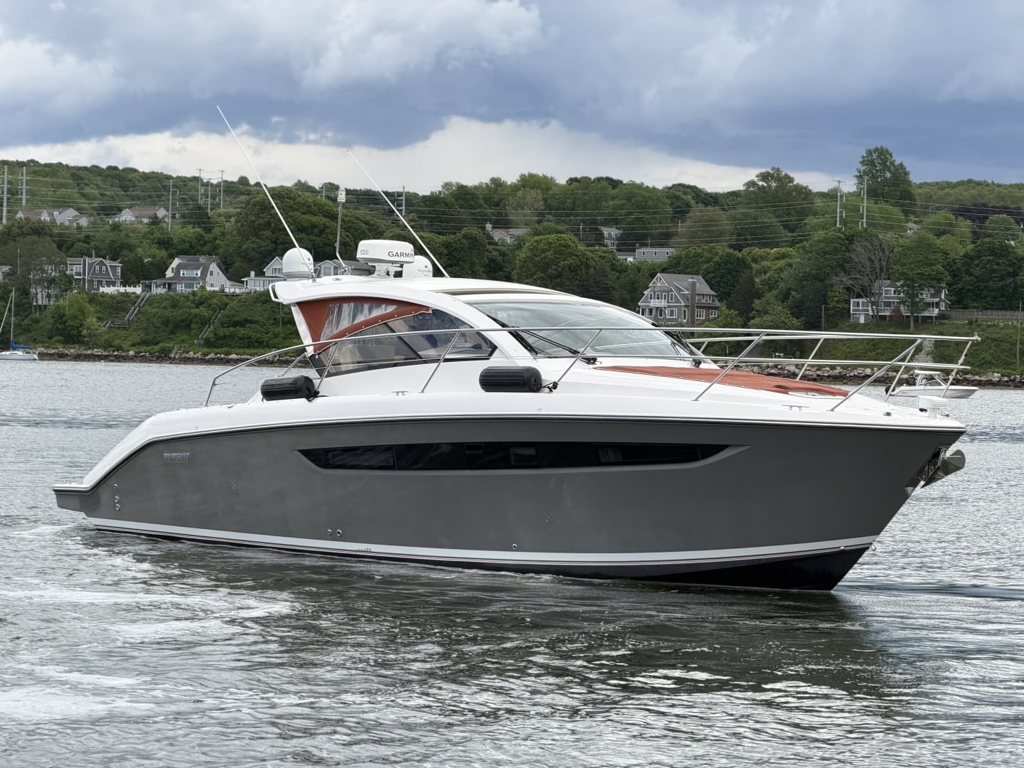 2016 Pursuit SC 365i Sport Coupe - Image 10
