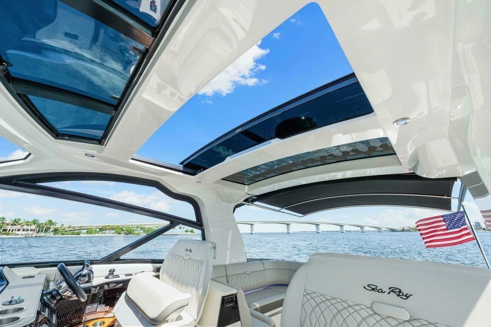 2022 Sea Ray 370 Sundancer - Image 14