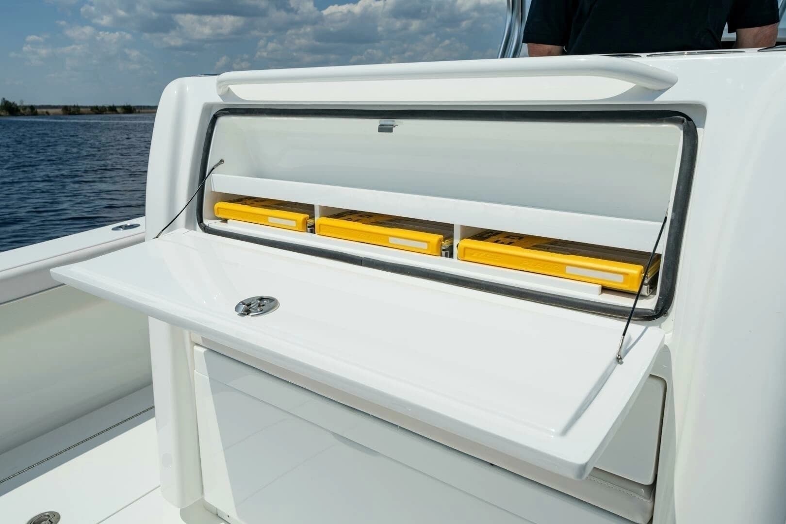 2027 Valhalla Boatworks V-29 Hybrid - Image 21