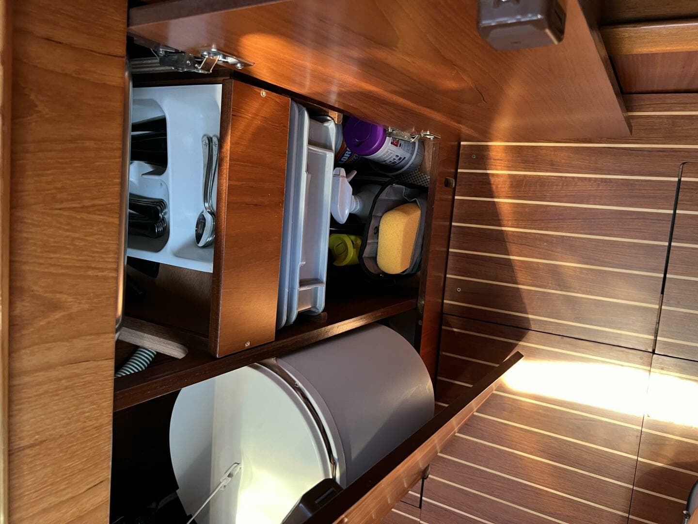 2005 Jeanneau Sun Odyssey 35 - Image 50