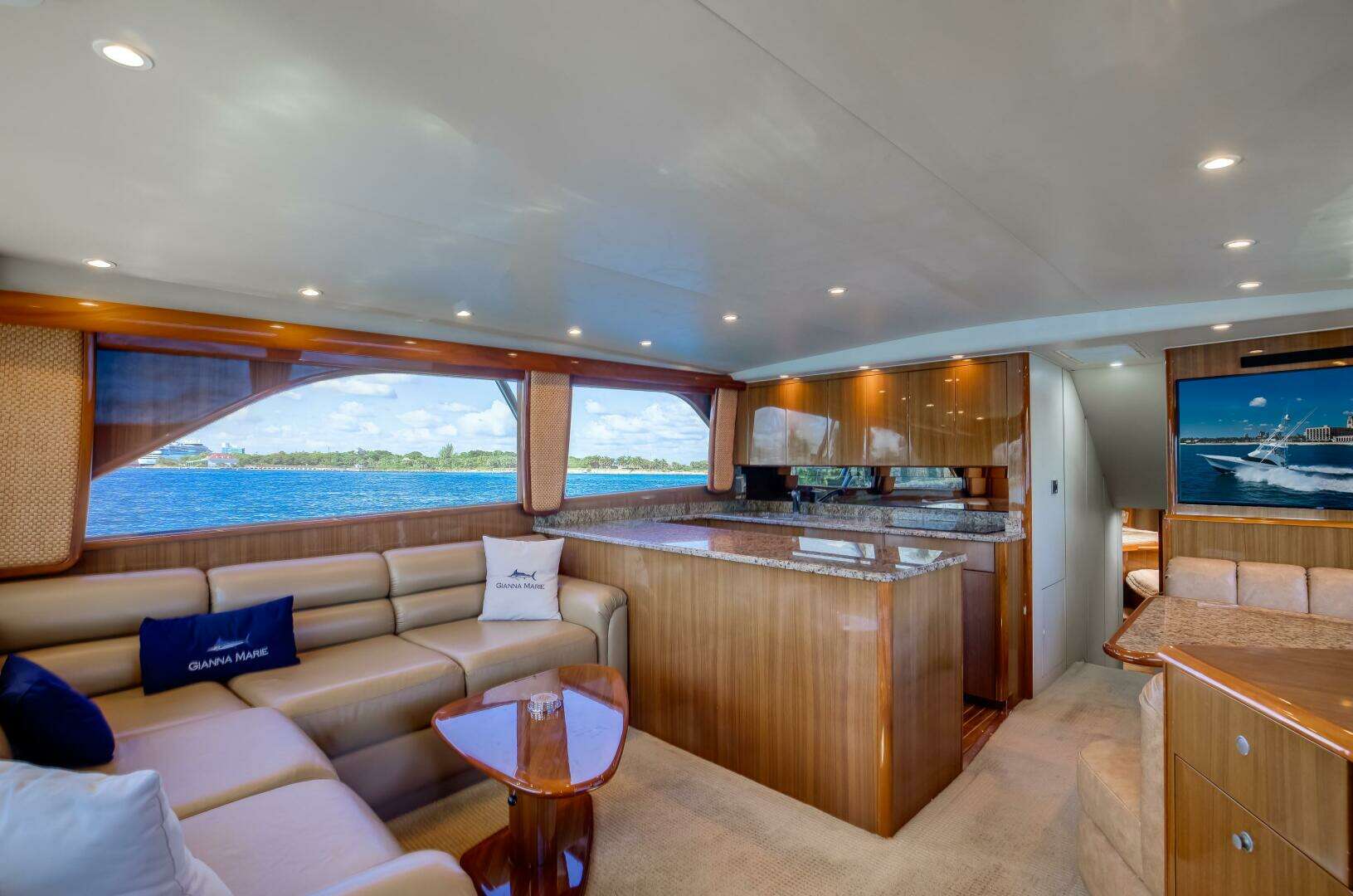 2007 Viking 56 Convertible - Image 4