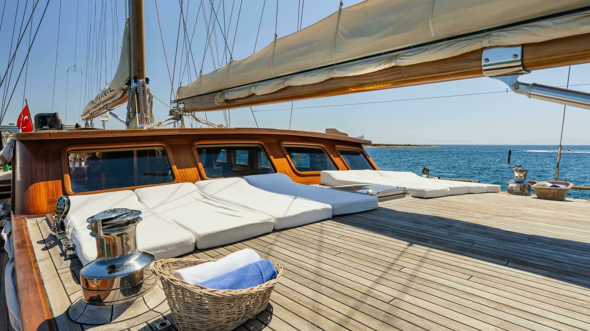 2013 East Yachting Custom - Image 18